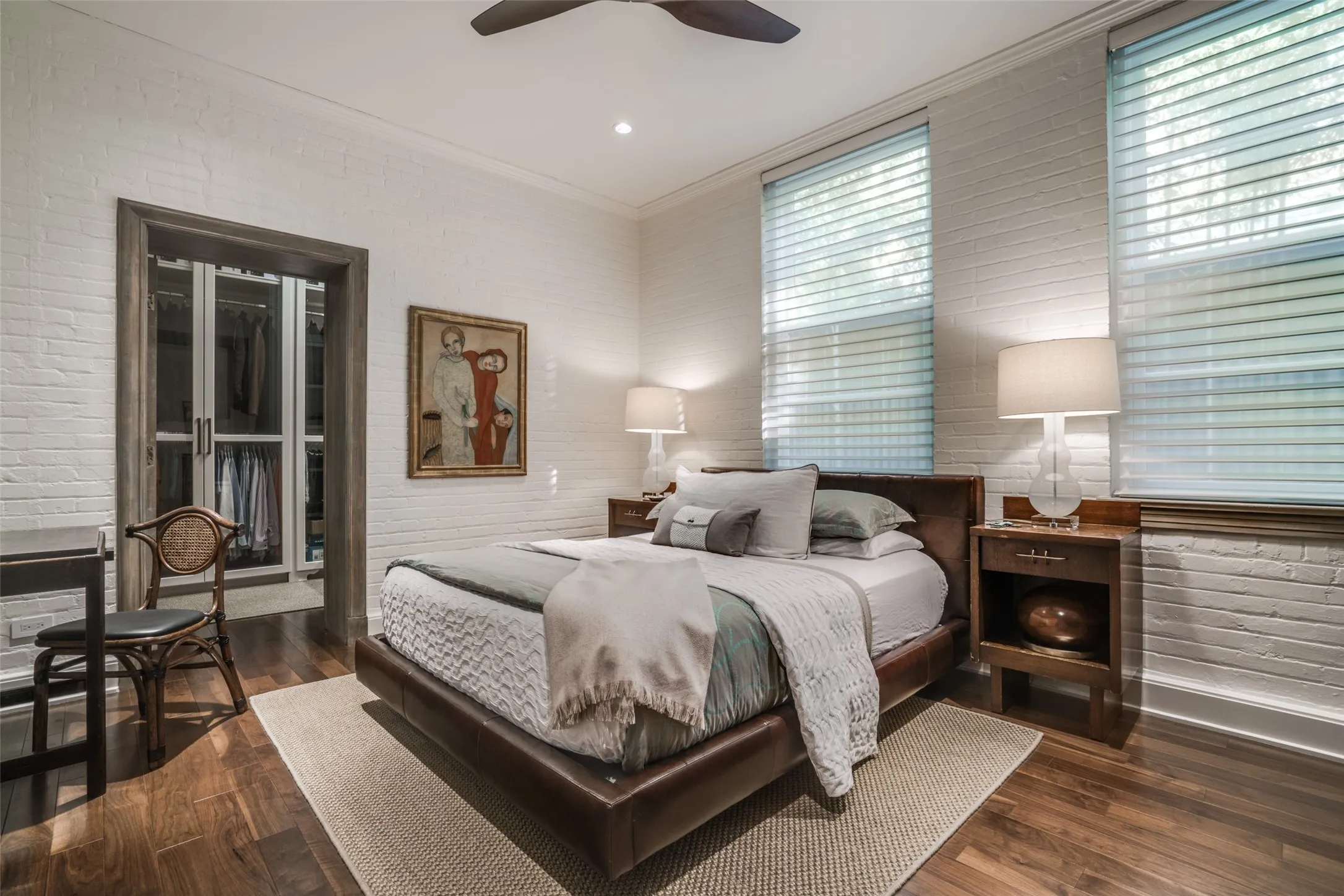 Single Family Residence For Rent in Dallas County , 3610 Congress Avenue, Dallas, Texas 75219, 4 Bedroom, 4 Bathroom, 2 Garage spaces, 3,158 Sqft, built in 1923, mls#21386604, Real Estate Agent in Dallas, Homes For Rent in Dallas county, Homes For Rent in Dallas, Realtor in Dallas Texas, Real Estate Brokerage Independent Realty Texas, Luminita Cordes Realtor