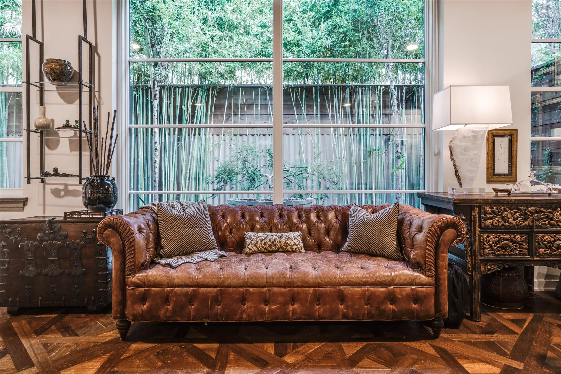 Single Family Residence For Rent in Dallas County , 3610 Congress Avenue, Dallas, Texas 75219, 4 Bedroom, 4 Bathroom, 2 Garage spaces, 3,158 Sqft, built in 1923, mls#21386604, Real Estate Agent in Dallas, Homes For Rent in Dallas county, Homes For Rent in Dallas, Realtor in Dallas Texas, Real Estate Brokerage Independent Realty Texas, Luminita Cordes Realtor