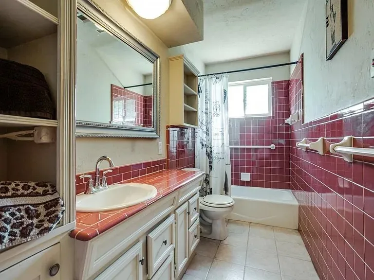 Single Family Residence For Rent in Dallas County , 3539 Merrell Road, Dallas, Texas 75229, 4 Bedroom, 2 Bathroom, 2 Garage spaces, 2,096 Sqft, built in 1956, mls#21387376, Real Estate Agent in Dallas, Homes For Rent in Dallas county, Homes For Rent in Dallas, Realtor in Dallas Texas, Real Estate Brokerage Independent Realty Texas, Luminita Cordes Realtor