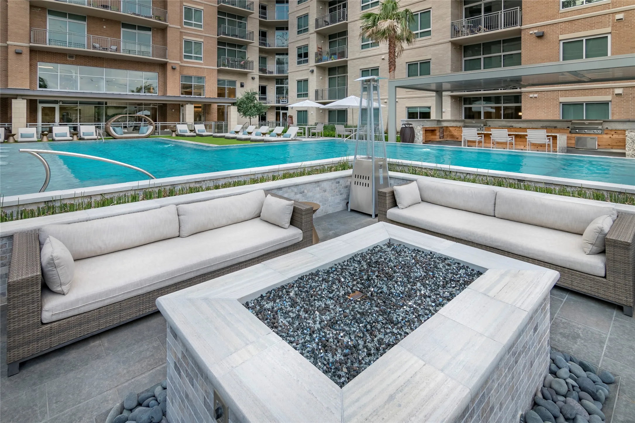 Apartment For Rent in Dallas County , 4719 Cole Avenue 633, Dallas, Texas 75205, 1 Bedroom, 2 Bathroom, 2 Garage spaces, 1,151 Sqft, built in 2015, mls#21387375, Real Estate Agent in Dallas, Homes For Rent in Dallas county, Homes For Rent in Dallas, Realtor in Dallas Texas, Real Estate Brokerage Independent Realty Texas, Luminita Cordes Realtor