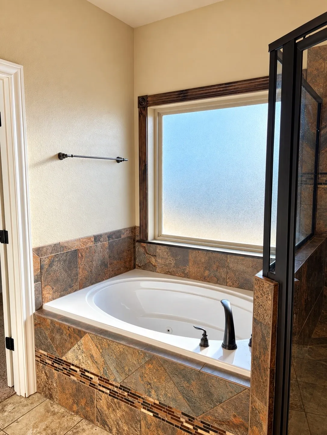 Single Family Residence For Rent in Taylor County , 5141 Many Waters Drive, Abilene, Texas 79602, 4 Bedroom, 2 Bathroom, 2 Garage spaces, 1,746 Sqft, built in 2014, mls#21387378, Real Estate Agent in Abilene, Homes For Rent in Taylor county, Homes For Rent in Abilene, Realtor in Abilene Texas, Real Estate Brokerage Independent Realty Texas, Luminita Cordes Realtor