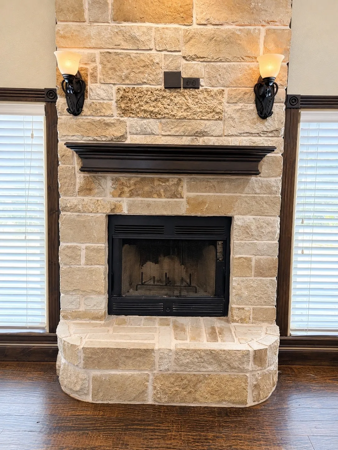 Single Family Residence For Rent in Taylor County , 5141 Many Waters Drive, Abilene, Texas 79602, 4 Bedroom, 2 Bathroom, 2 Garage spaces, 1,746 Sqft, built in 2014, mls#21387378, Real Estate Agent in Abilene, Homes For Rent in Taylor county, Homes For Rent in Abilene, Realtor in Abilene Texas, Real Estate Brokerage Independent Realty Texas, Luminita Cordes Realtor