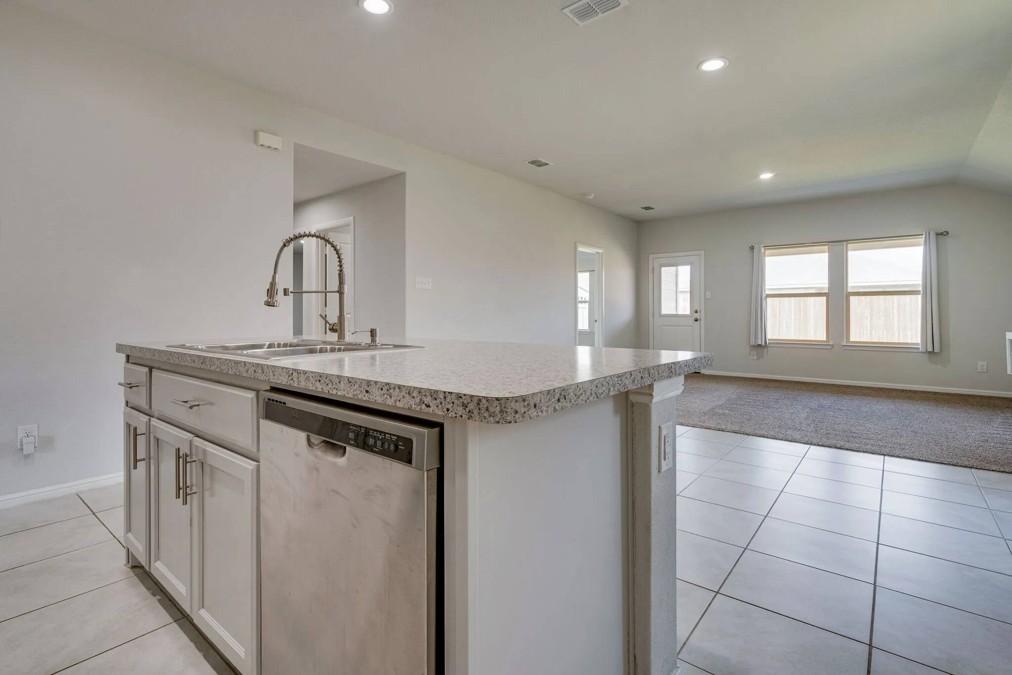 Single Family Residence For Rent in Denton County , 16424 Milwaukee Street, Justin, Texas 76247, 4 Bedroom, 2 Bathroom, 2 Garage spaces, 1,661 Sqft, built in 2021, mls#21387382, Real Estate Agent in Justin, Homes For Rent in Denton county, Homes For Rent in Justin, Realtor in Justin Texas, Real Estate Brokerage Independent Realty Texas, Luminita Cordes Realtor