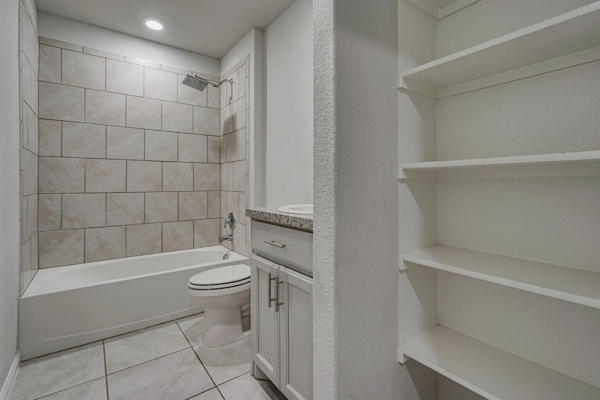 Single Family Residence For Rent in Denton County , 16424 Milwaukee Street, Justin, Texas 76247, 4 Bedroom, 2 Bathroom, 2 Garage spaces, 1,661 Sqft, built in 2021, mls#21387382, Real Estate Agent in Justin, Homes For Rent in Denton county, Homes For Rent in Justin, Realtor in Justin Texas, Real Estate Brokerage Independent Realty Texas, Luminita Cordes Realtor