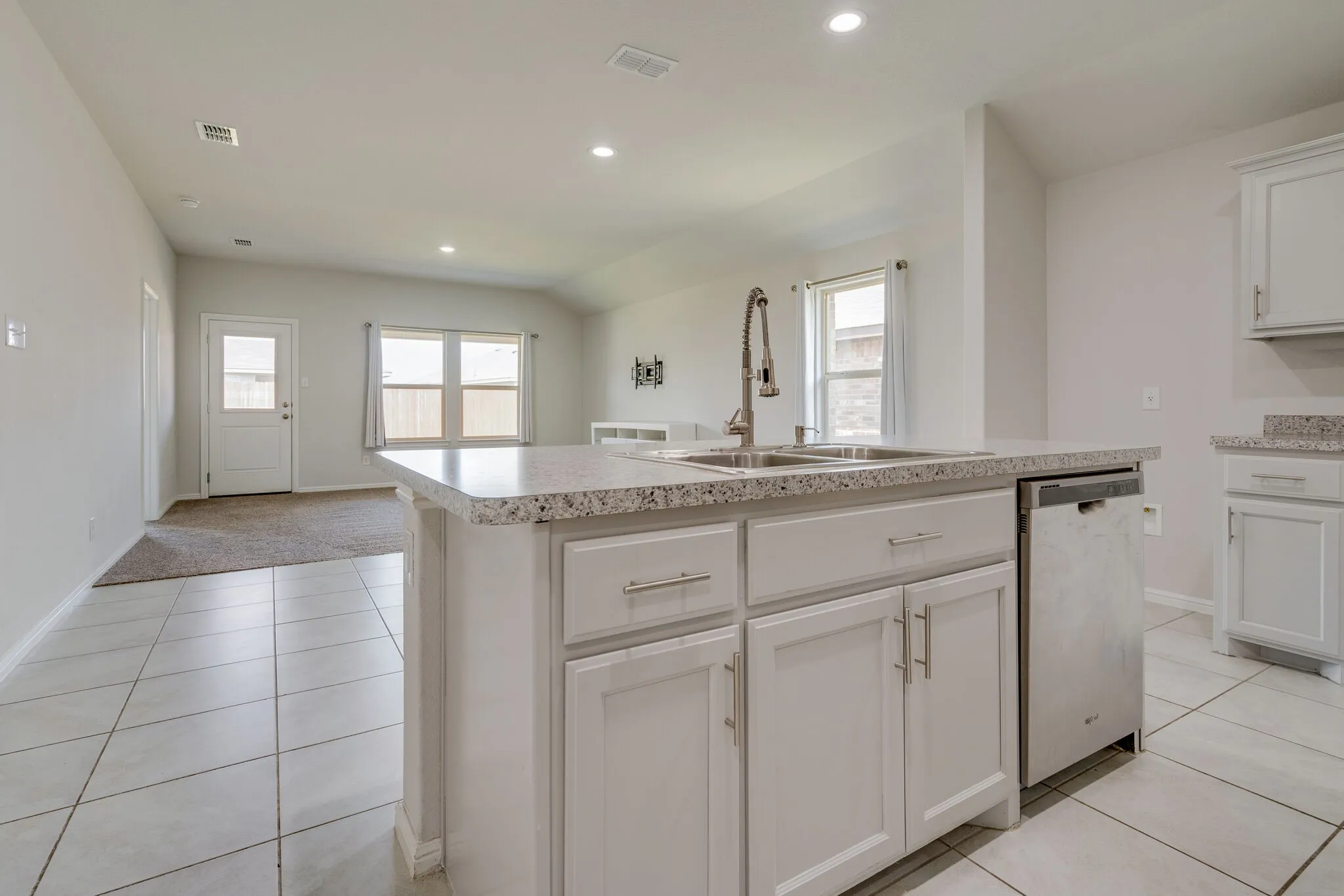 Single Family Residence For Rent in Denton County , 16424 Milwaukee Street, Justin, Texas 76247, 4 Bedroom, 2 Bathroom, 2 Garage spaces, 1,661 Sqft, built in 2021, mls#21387382, Real Estate Agent in Justin, Homes For Rent in Denton county, Homes For Rent in Justin, Realtor in Justin Texas, Real Estate Brokerage Independent Realty Texas, Luminita Cordes Realtor