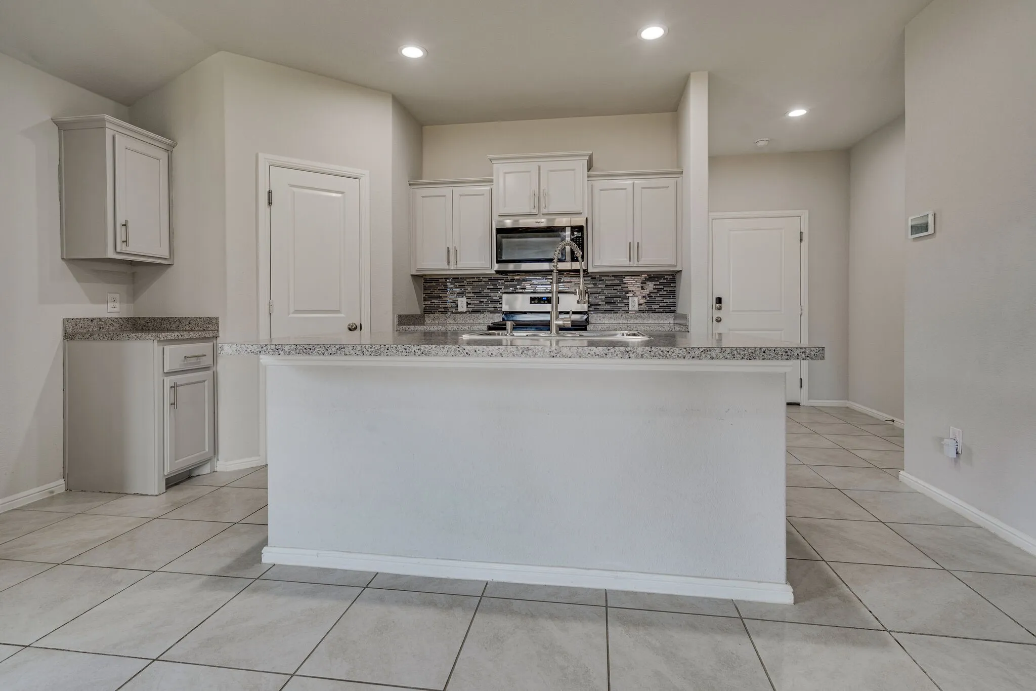 Single Family Residence For Rent in Denton County , 16424 Milwaukee Street, Justin, Texas 76247, 4 Bedroom, 2 Bathroom, 2 Garage spaces, 1,661 Sqft, built in 2021, mls#21387382, Real Estate Agent in Justin, Homes For Rent in Denton county, Homes For Rent in Justin, Realtor in Justin Texas, Real Estate Brokerage Independent Realty Texas, Luminita Cordes Realtor