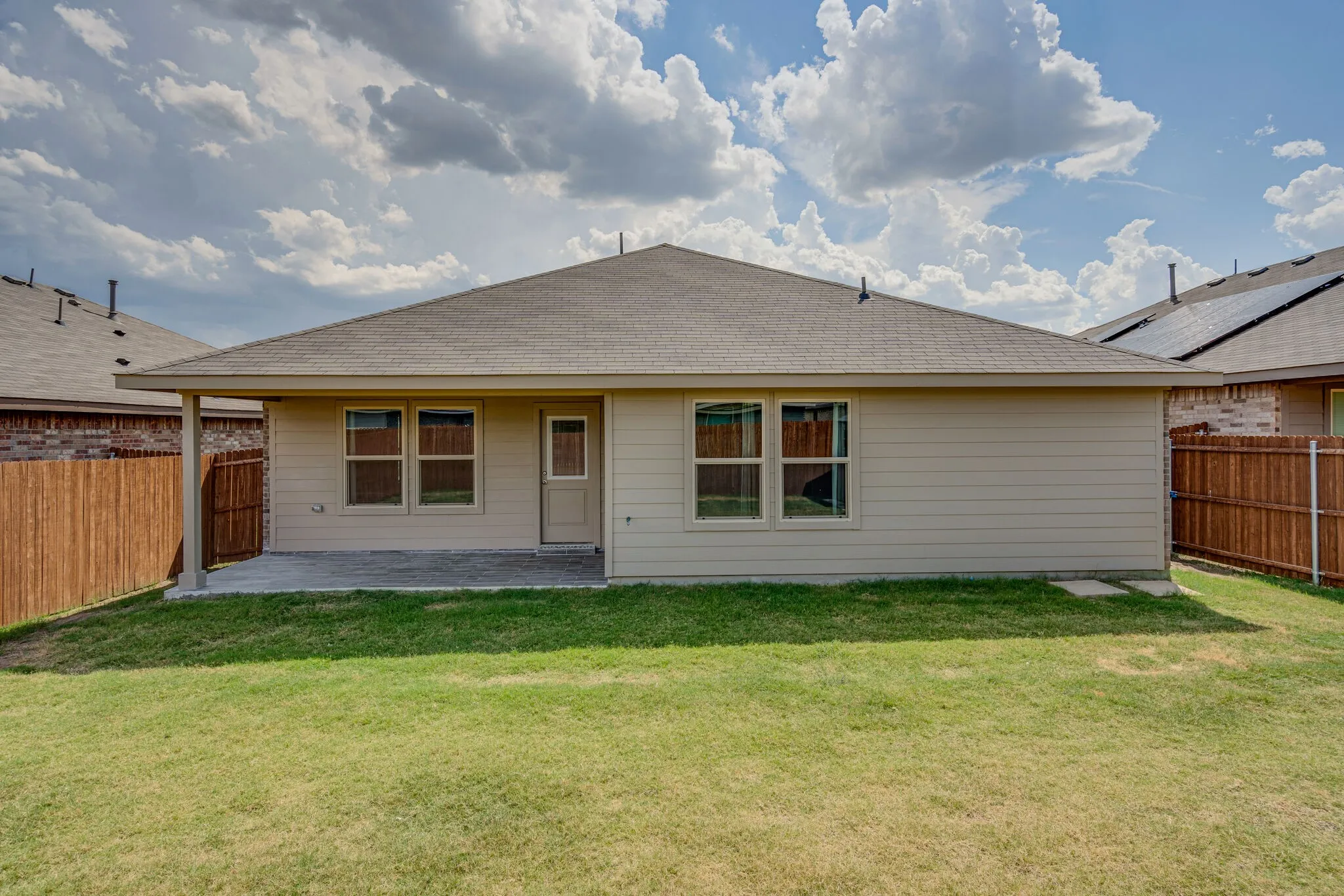 Single Family Residence For Rent in Denton County , 16424 Milwaukee Street, Justin, Texas 76247, 4 Bedroom, 2 Bathroom, 2 Garage spaces, 1,661 Sqft, built in 2021, mls#21387382, Real Estate Agent in Justin, Homes For Rent in Denton county, Homes For Rent in Justin, Realtor in Justin Texas, Real Estate Brokerage Independent Realty Texas, Luminita Cordes Realtor