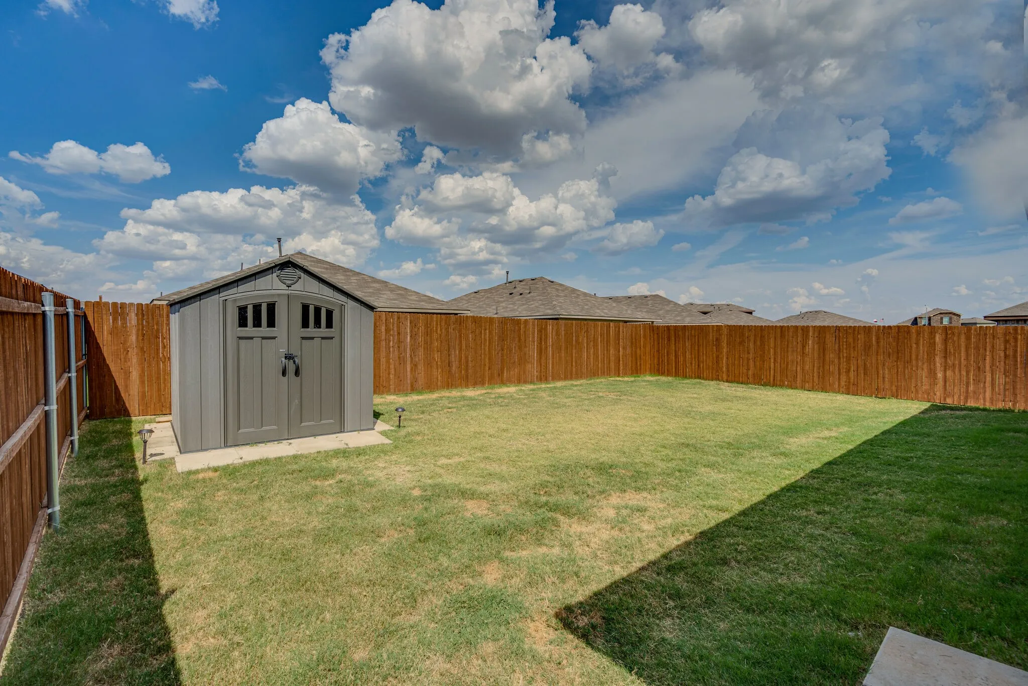 Single Family Residence For Rent in Denton County , 16424 Milwaukee Street, Justin, Texas 76247, 4 Bedroom, 2 Bathroom, 2 Garage spaces, 1,661 Sqft, built in 2021, mls#21387382, Real Estate Agent in Justin, Homes For Rent in Denton county, Homes For Rent in Justin, Realtor in Justin Texas, Real Estate Brokerage Independent Realty Texas, Luminita Cordes Realtor