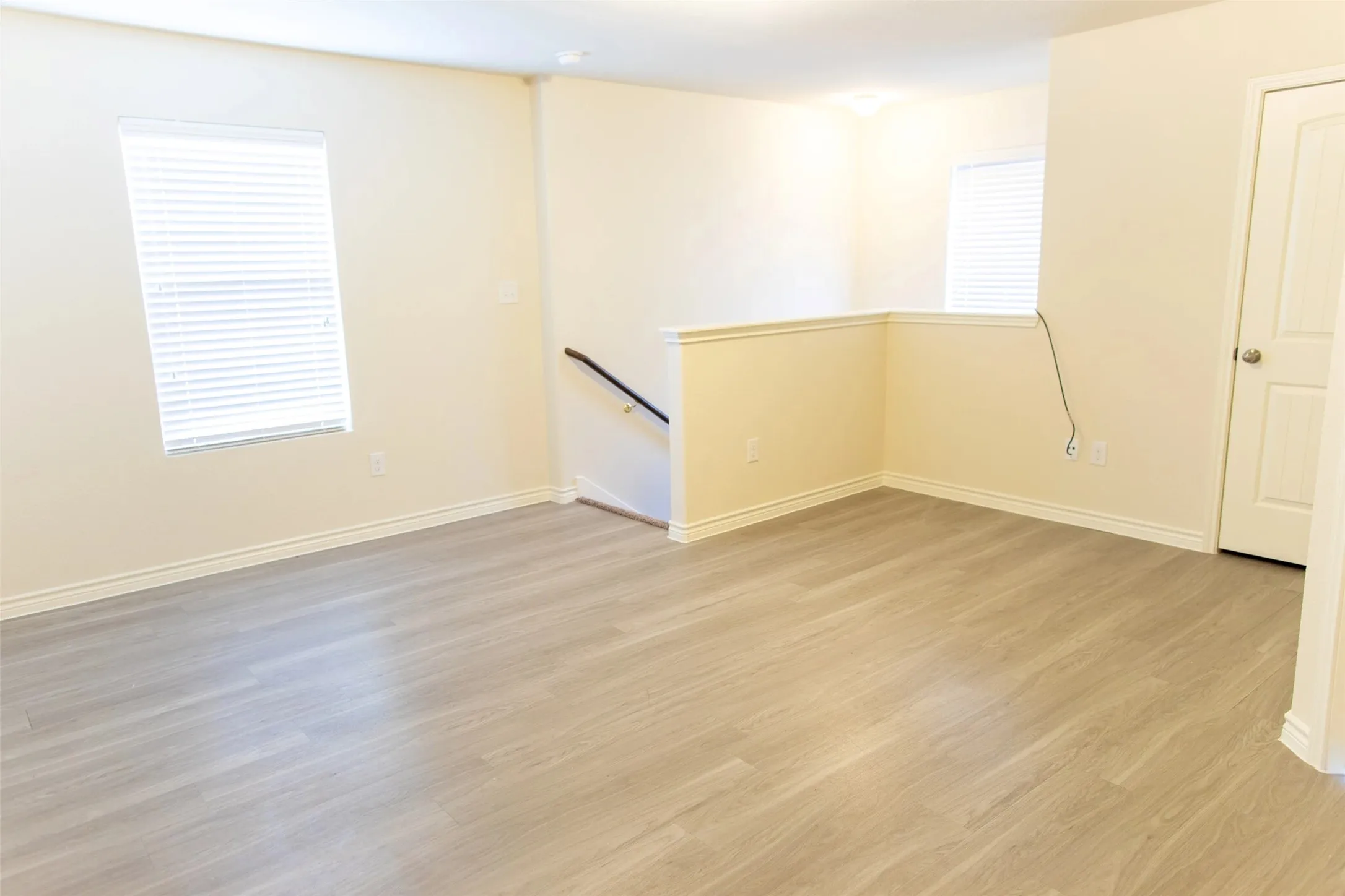 Single Family Residence For Rent in Tarrant County , 3953 Tarpon Springs Drive, Fort Worth, Texas 76123, 4 Bedroom, 3 Bathroom, 2 Garage spaces, 2,039 Sqft, built in 2015, mls#21387383, Real Estate Agent in Fort Worth, Homes For Rent in Tarrant county, Homes For Rent in Fort Worth, Realtor in Fort Worth Texas, Real Estate Brokerage Independent Realty Texas, Luminita Cordes Realtor