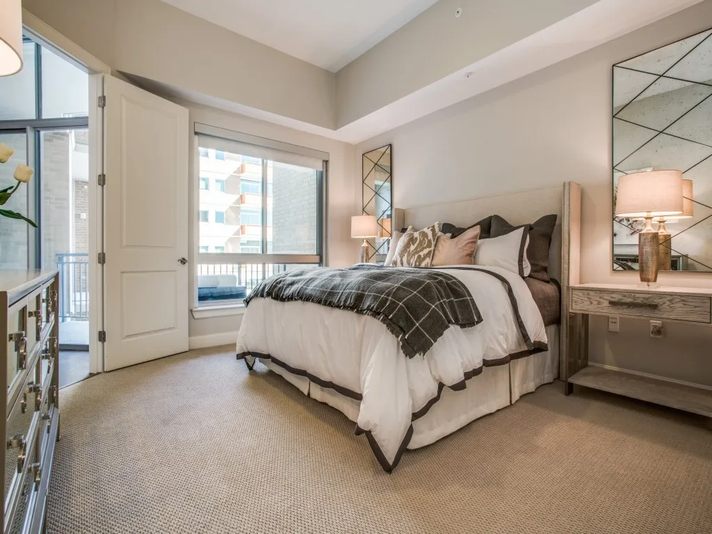 MODEL HOME!