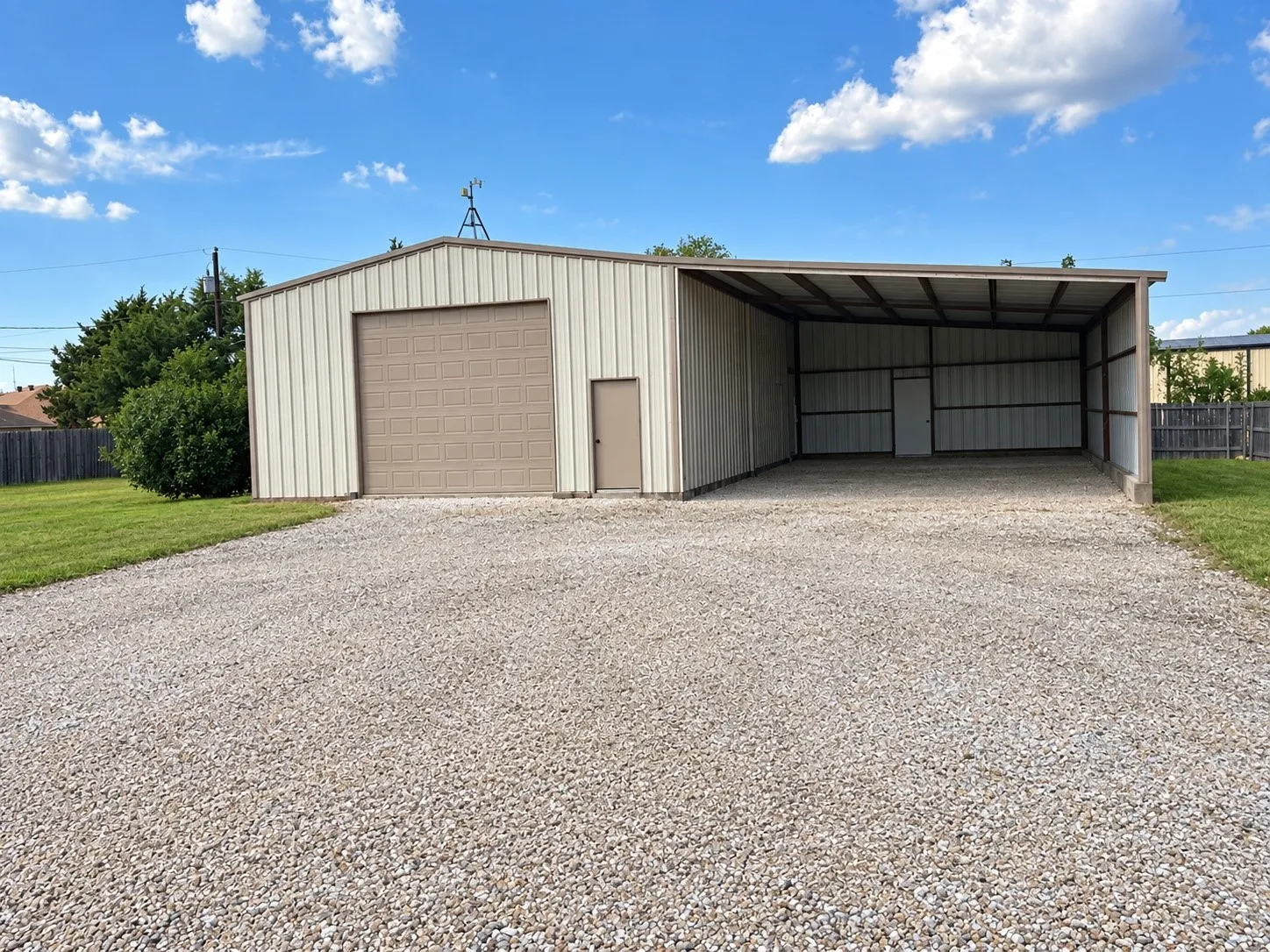 Single Family Residence For Sale in Grayson County , 141 S Meadowbrook Drive, Pottsboro, Texas 75076, 3 Bedroom, 2 Bathroom, 6 Garage spaces, 1,580 Sqft, built in 1984, mls#21381021, Real Estate Agent in Pottsboro, Homes For Sale in Grayson county, Homes For Sale in Pottsboro, Realtor in Pottsboro Texas, Real Estate Brokerage Independent Realty Texas, Luminita Cordes Realtor