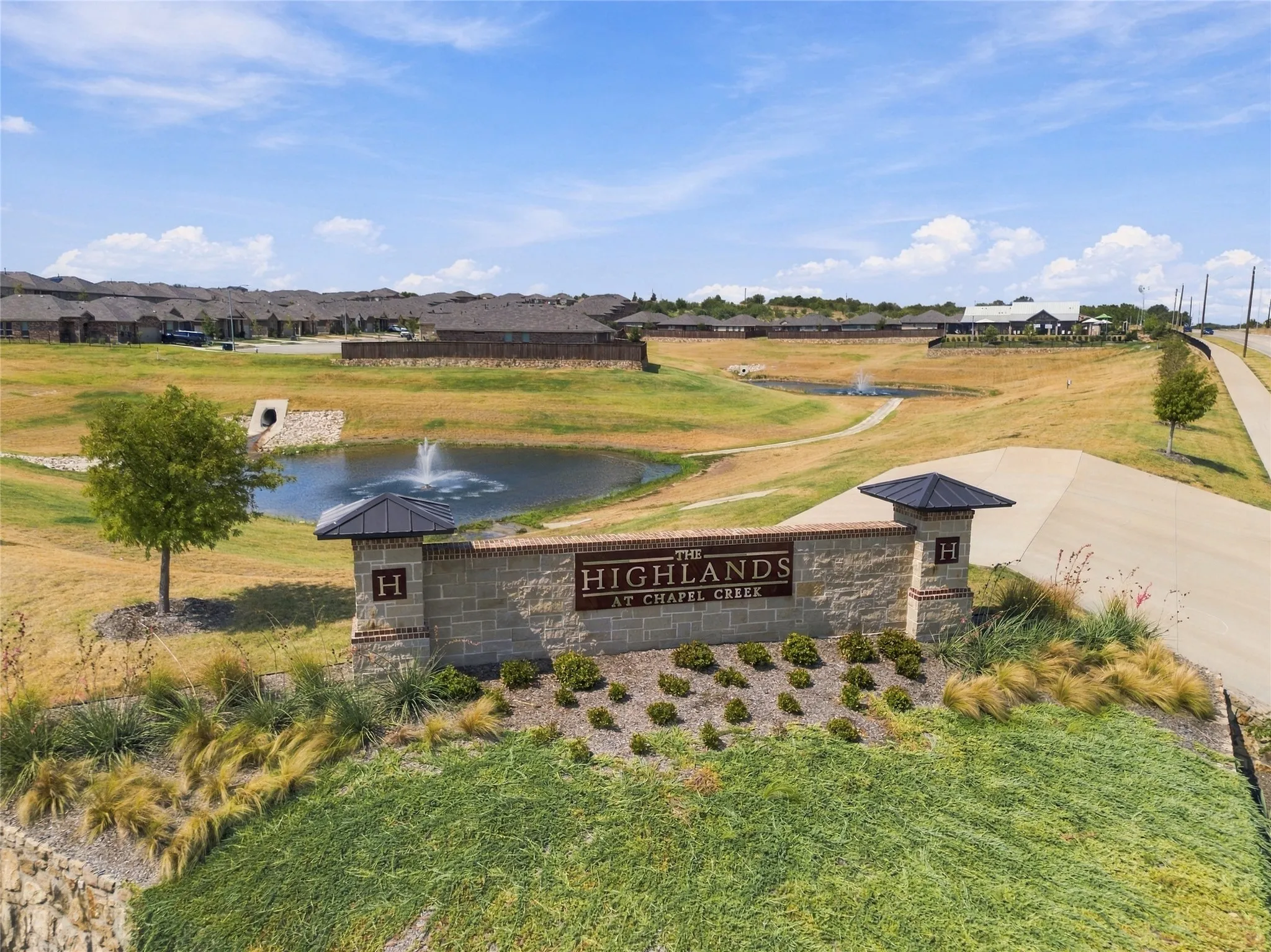 Single Family Residence For Sale in Tarrant County , 9733 New Bern Drive, Fort Worth, Texas 76108, 4 Bedroom, 2 Bathroom, 2 Garage spaces, 1,820 Sqft, built in 2023, mls#21386856, Real Estate Agent in Fort Worth, Homes For Sale in Tarrant county, Homes For Sale in Fort Worth, Realtor in Fort Worth Texas, Real Estate Brokerage Independent Realty Texas, Luminita Cordes Realtor