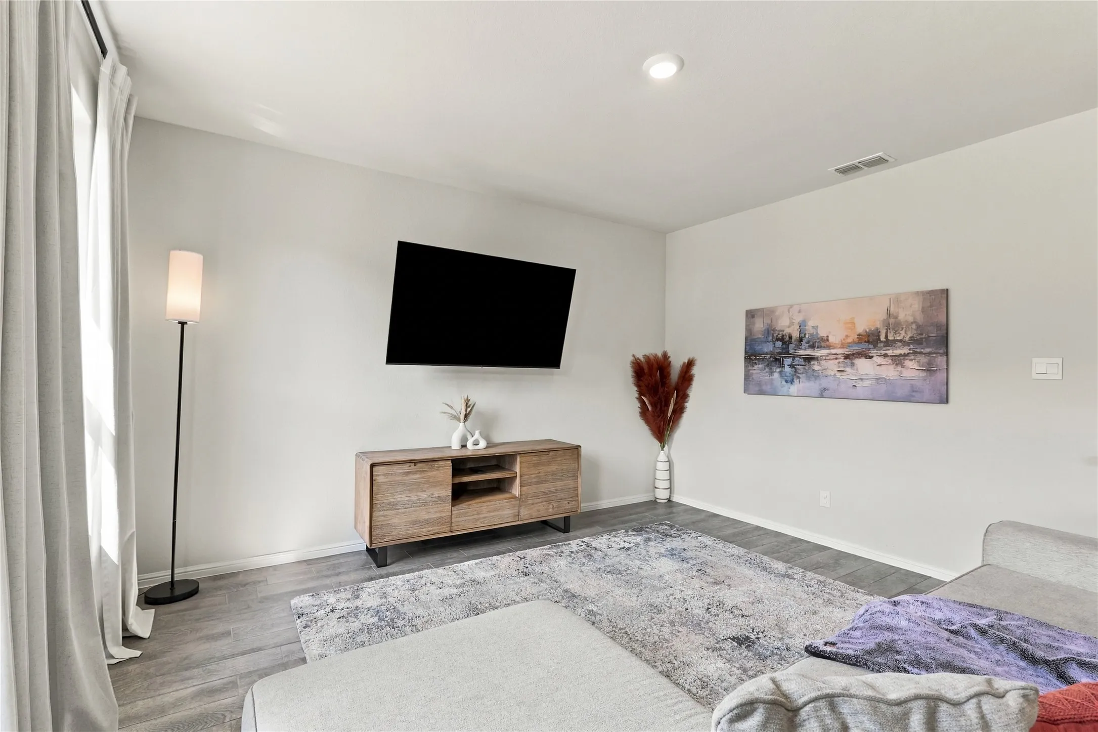 Single Family Residence For Sale in Tarrant County , 9733 New Bern Drive, Fort Worth, Texas 76108, 4 Bedroom, 2 Bathroom, 2 Garage spaces, 1,820 Sqft, built in 2023, mls#21386856, Real Estate Agent in Fort Worth, Homes For Sale in Tarrant county, Homes For Sale in Fort Worth, Realtor in Fort Worth Texas, Real Estate Brokerage Independent Realty Texas, Luminita Cordes Realtor
