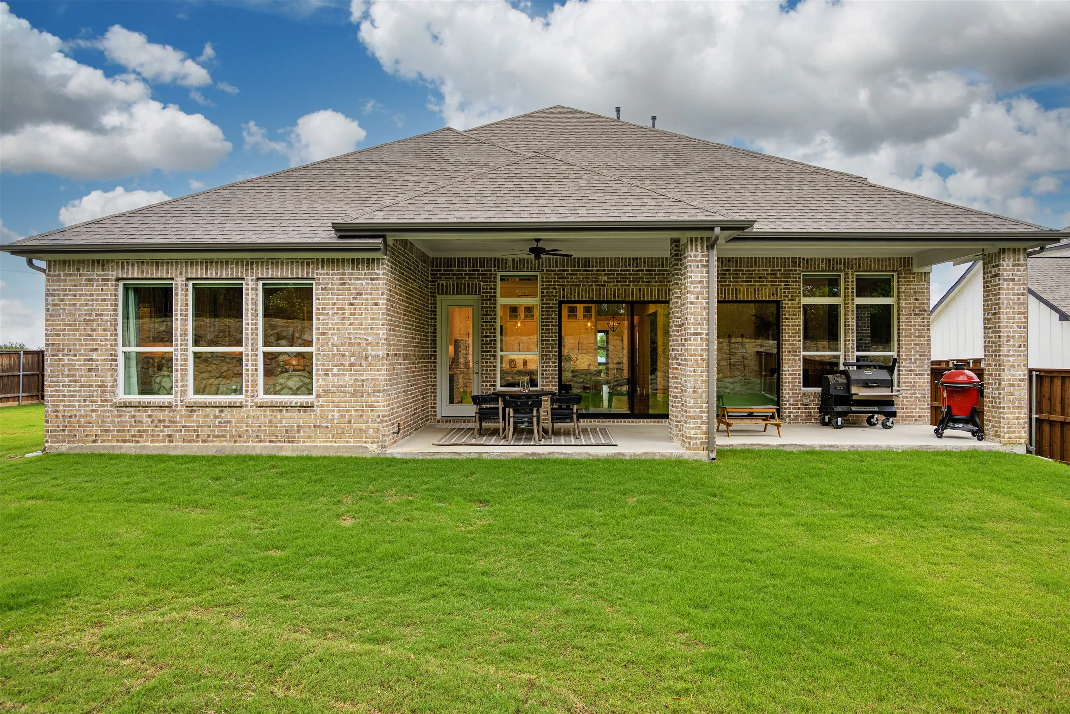 Single Family Residence For Sale in Collin County , 1430 Huffines Boulevard, Wylie, Texas 75098, 5 Bedroom, 4 Bathroom, 3 Garage spaces, 3,891 Sqft, built in 2021, mls#21387332, Real Estate Agent in Wylie, Homes For Sale in Collin county, Homes For Sale in Wylie, Realtor in Wylie Texas, Real Estate Brokerage Independent Realty Texas, Luminita Cordes Realtor