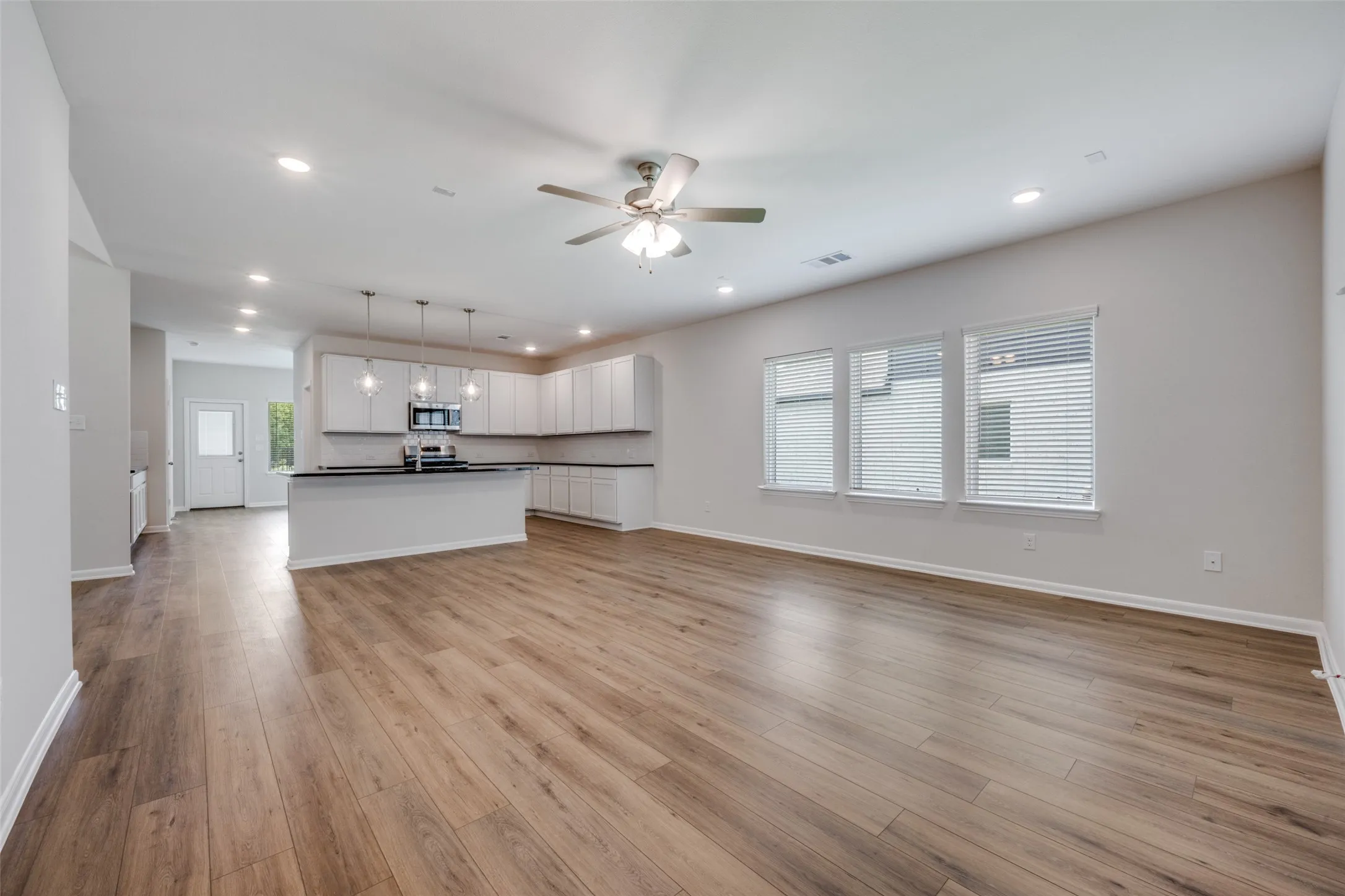 Single Family Residence For Rent in Denton County , 4013 Bluestem Boulevard, Denton, Texas 76226, 3 Bedroom, 2 Bathroom, 2 Garage spaces, 1,915 Sqft, built in 2025, mls#21387393, Real Estate Agent in Denton, Homes For Rent in Denton county, Homes For Rent in Denton, Realtor in Denton Texas, Real Estate Brokerage Independent Realty Texas, Luminita Cordes Realtor
