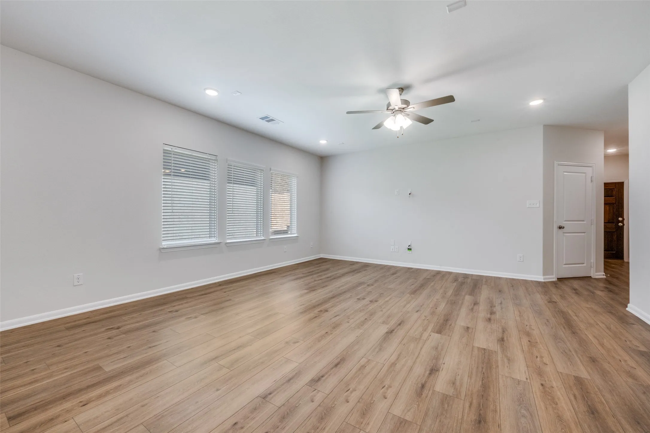 Single Family Residence For Rent in Denton County , 4013 Bluestem Boulevard, Denton, Texas 76226, 3 Bedroom, 2 Bathroom, 2 Garage spaces, 1,915 Sqft, built in 2025, mls#21387393, Real Estate Agent in Denton, Homes For Rent in Denton county, Homes For Rent in Denton, Realtor in Denton Texas, Real Estate Brokerage Independent Realty Texas, Luminita Cordes Realtor