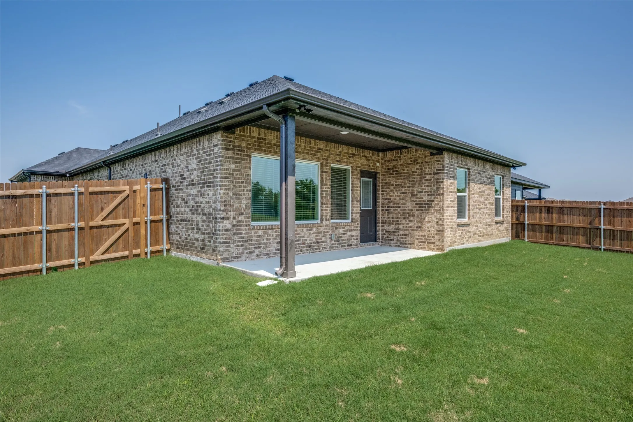 Single Family Residence For Rent in Denton County , 4013 Bluestem Boulevard, Denton, Texas 76226, 3 Bedroom, 2 Bathroom, 2 Garage spaces, 1,915 Sqft, built in 2025, mls#21387393, Real Estate Agent in Denton, Homes For Rent in Denton county, Homes For Rent in Denton, Realtor in Denton Texas, Real Estate Brokerage Independent Realty Texas, Luminita Cordes Realtor