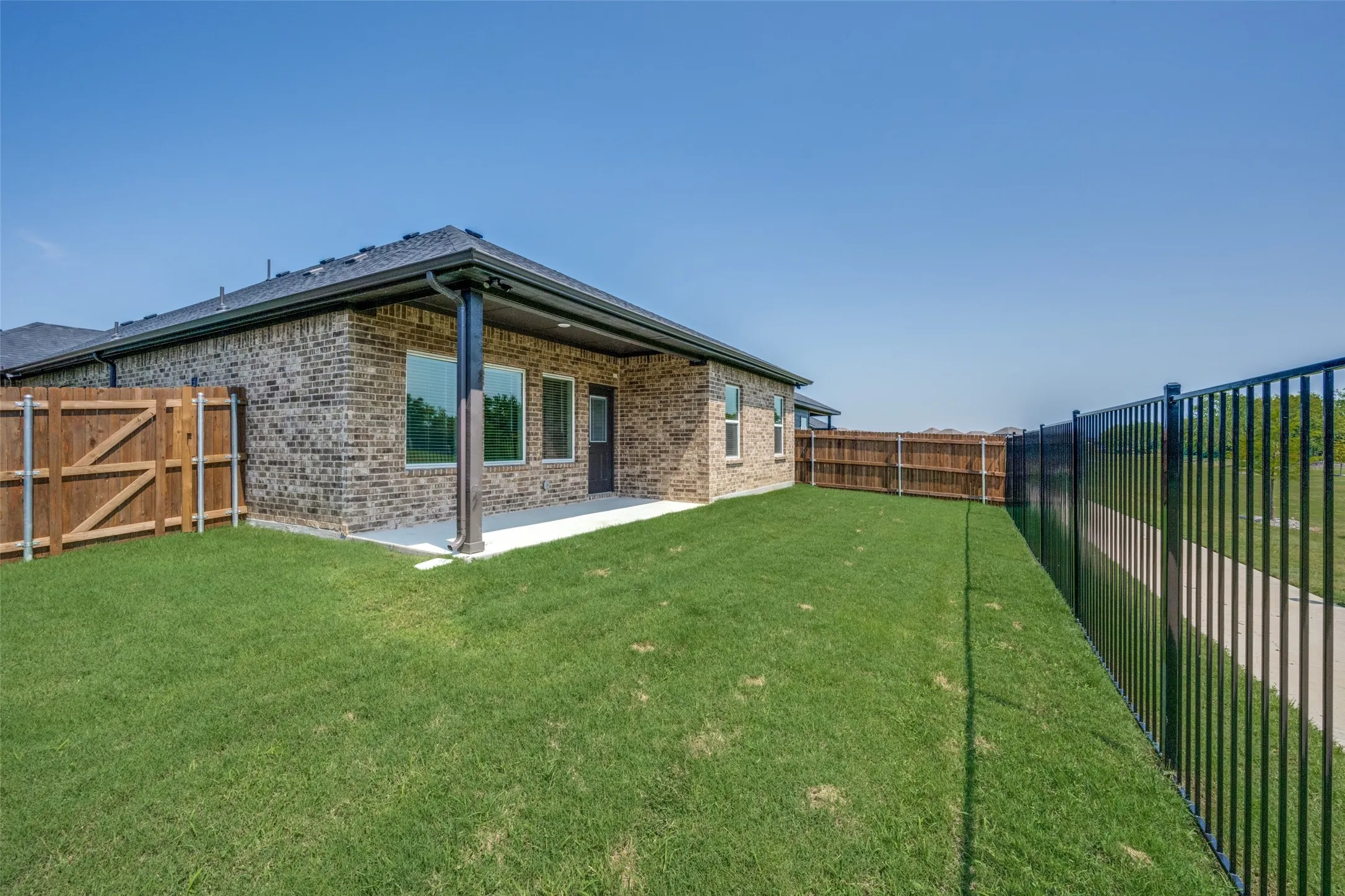 Single Family Residence For Rent in Denton County , 4013 Bluestem Boulevard, Denton, Texas 76226, 3 Bedroom, 2 Bathroom, 2 Garage spaces, 1,915 Sqft, built in 2025, mls#21387393, Real Estate Agent in Denton, Homes For Rent in Denton county, Homes For Rent in Denton, Realtor in Denton Texas, Real Estate Brokerage Independent Realty Texas, Luminita Cordes Realtor