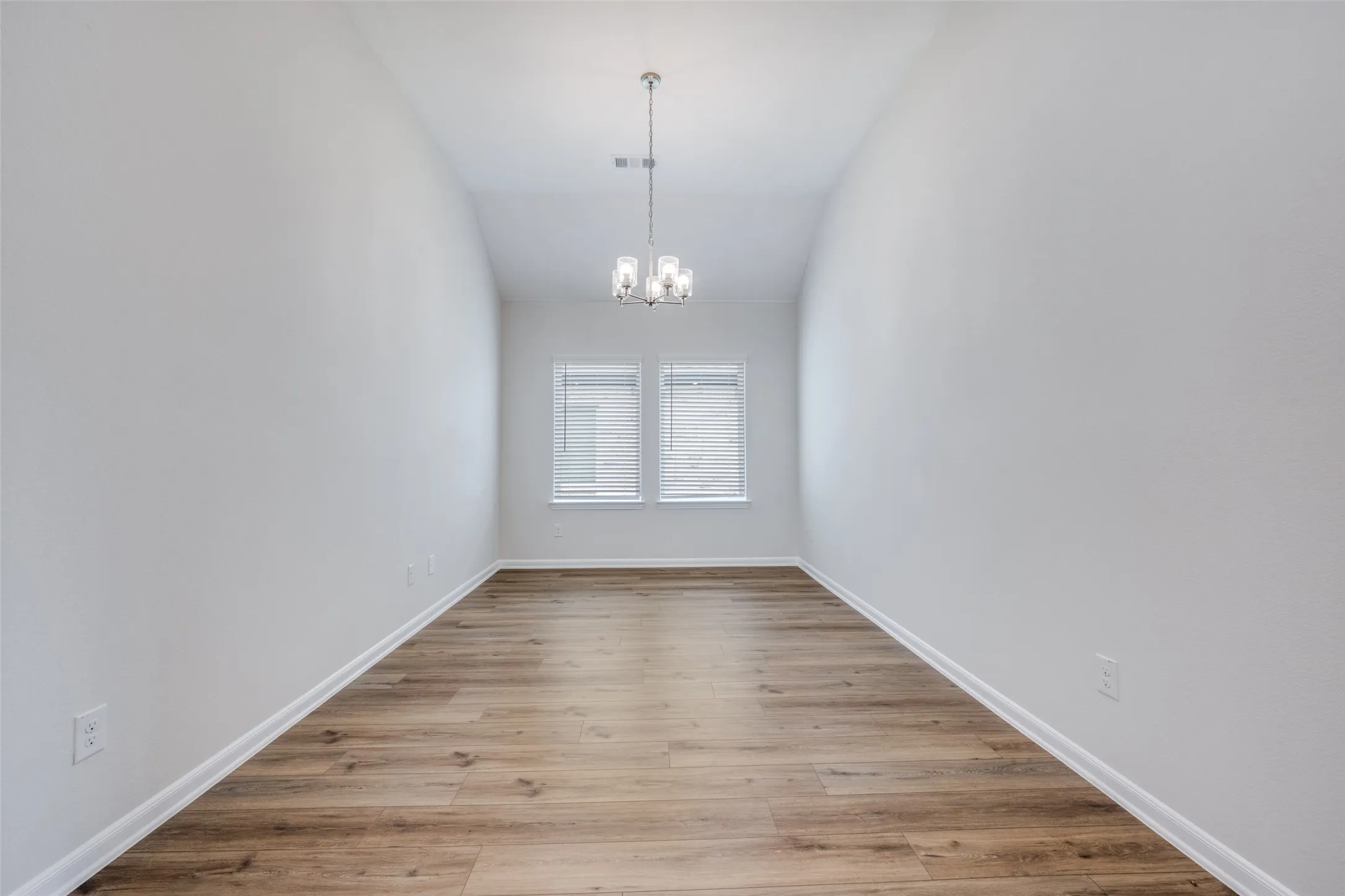 Single Family Residence For Rent in Denton County , 4013 Bluestem Boulevard, Denton, Texas 76226, 3 Bedroom, 2 Bathroom, 2 Garage spaces, 1,915 Sqft, built in 2025, mls#21387393, Real Estate Agent in Denton, Homes For Rent in Denton county, Homes For Rent in Denton, Realtor in Denton Texas, Real Estate Brokerage Independent Realty Texas, Luminita Cordes Realtor