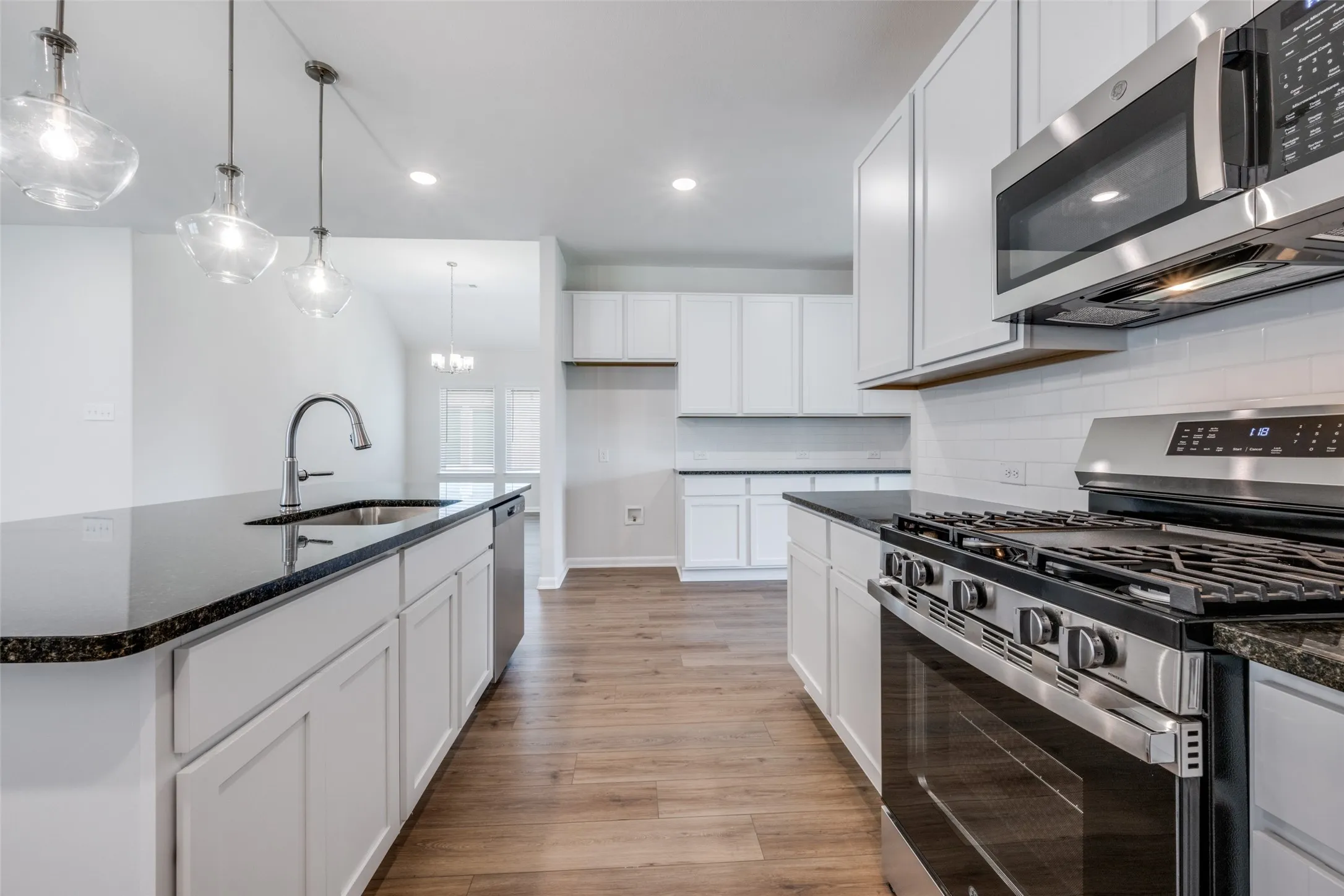 Single Family Residence For Rent in Denton County , 4013 Bluestem Boulevard, Denton, Texas 76226, 3 Bedroom, 2 Bathroom, 2 Garage spaces, 1,915 Sqft, built in 2025, mls#21387393, Real Estate Agent in Denton, Homes For Rent in Denton county, Homes For Rent in Denton, Realtor in Denton Texas, Real Estate Brokerage Independent Realty Texas, Luminita Cordes Realtor