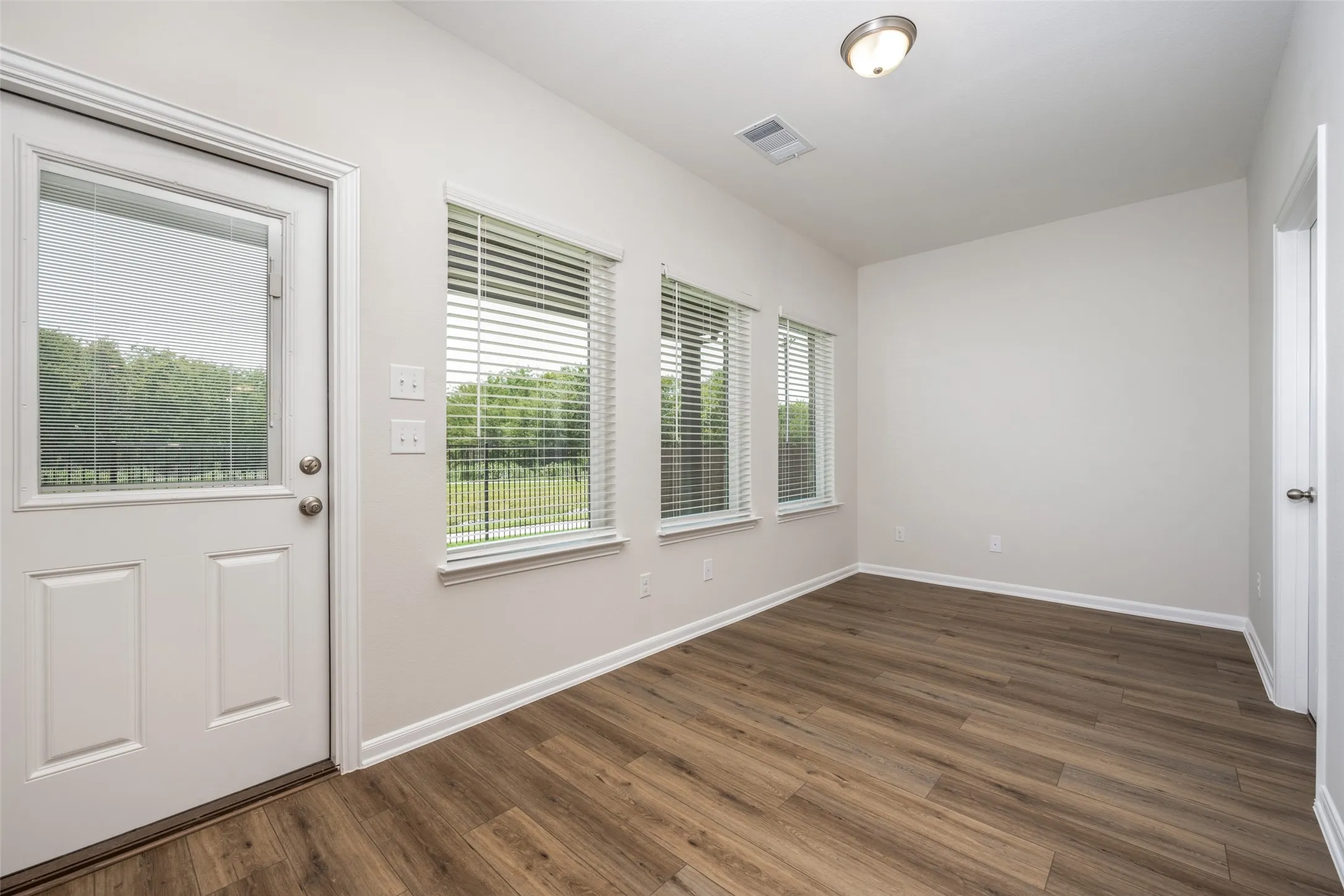 Single Family Residence For Rent in Denton County , 4013 Bluestem Boulevard, Denton, Texas 76226, 3 Bedroom, 2 Bathroom, 2 Garage spaces, 1,915 Sqft, built in 2025, mls#21387393, Real Estate Agent in Denton, Homes For Rent in Denton county, Homes For Rent in Denton, Realtor in Denton Texas, Real Estate Brokerage Independent Realty Texas, Luminita Cordes Realtor