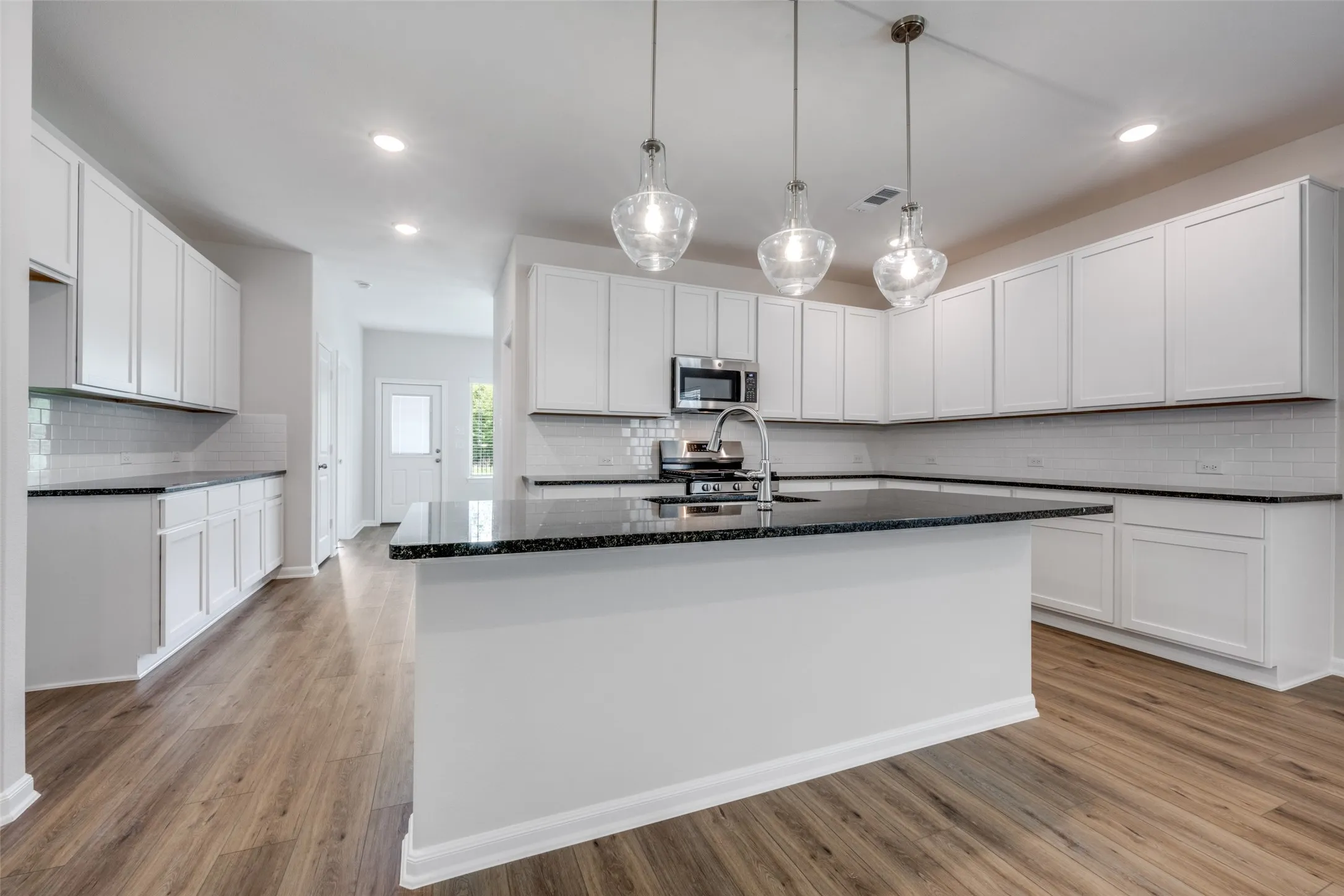 Single Family Residence For Rent in Denton County , 4013 Bluestem Boulevard, Denton, Texas 76226, 3 Bedroom, 2 Bathroom, 2 Garage spaces, 1,915 Sqft, built in 2025, mls#21387393, Real Estate Agent in Denton, Homes For Rent in Denton county, Homes For Rent in Denton, Realtor in Denton Texas, Real Estate Brokerage Independent Realty Texas, Luminita Cordes Realtor