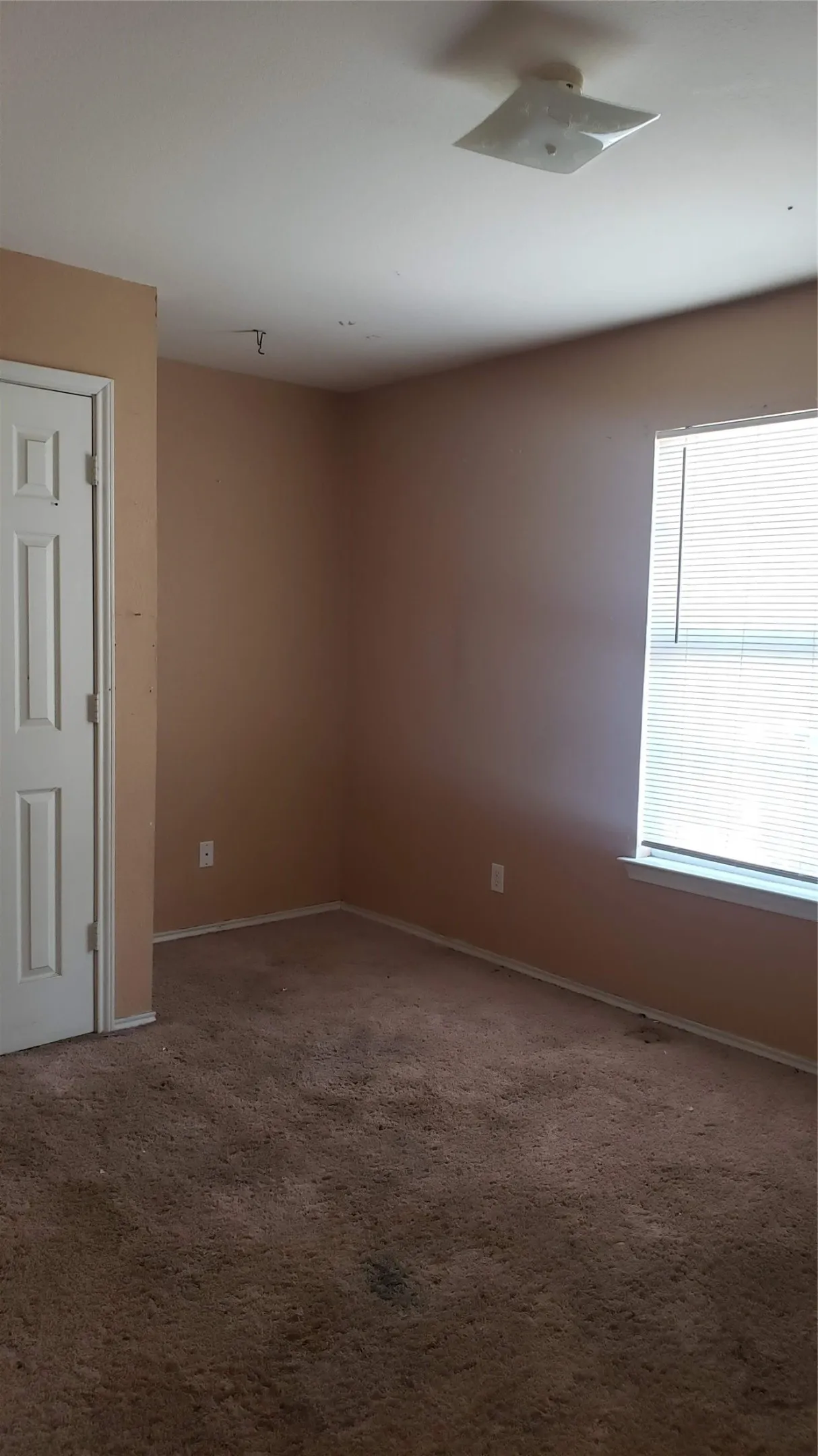 Retail For Sale in Montague County , 400 E Wise Street, Bowie, Texas 76230, 0, 0, Garage spaces, 0 Sqft, built in 1999, mls#21387396, Real Estate Agent in Bowie, Homes For Sale in Montague county, Homes For Sale in Bowie, Realtor in Bowie Texas, Real Estate Brokerage Independent Realty Texas, Luminita Cordes Realtor