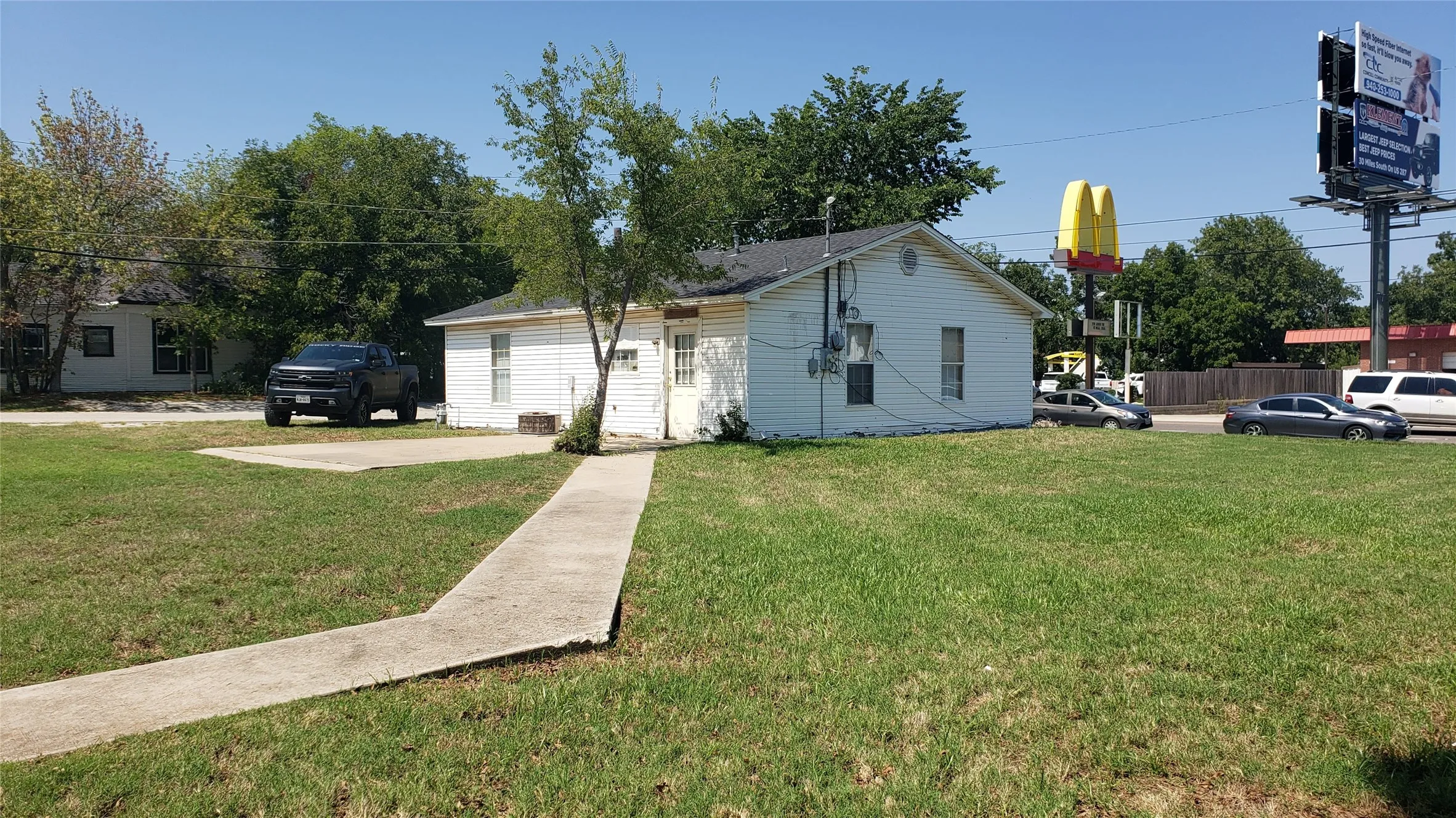 Retail For Sale in Montague County , 400 E Wise Street, Bowie, Texas 76230, 0, 0, Garage spaces, 0 Sqft, built in 1999, mls#21387396, Real Estate Agent in Bowie, Homes For Sale in Montague county, Homes For Sale in Bowie, Realtor in Bowie Texas, Real Estate Brokerage Independent Realty Texas, Luminita Cordes Realtor
