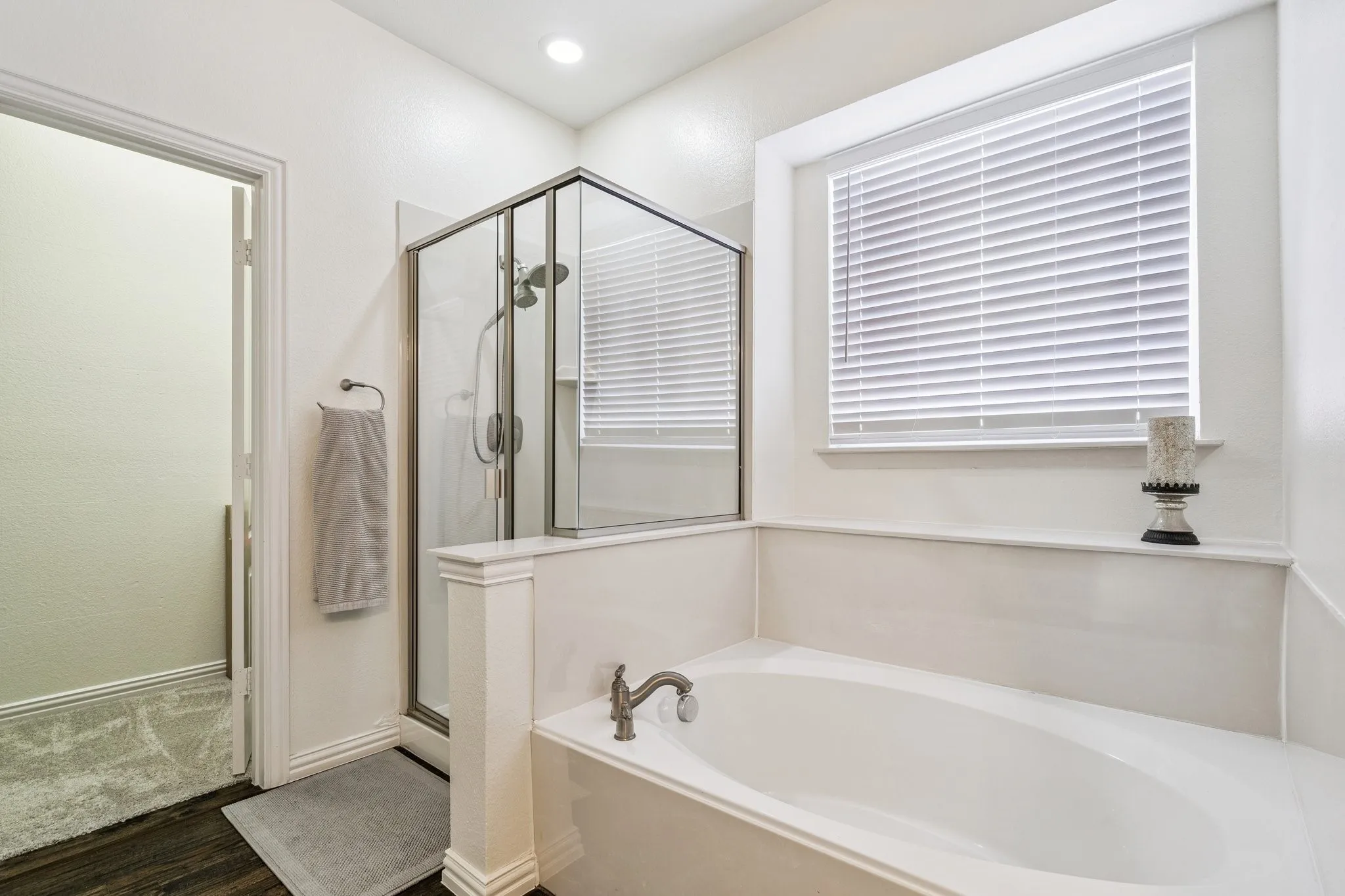 Single Family Residence For Rent in Denton County , 1700 Adams Place, Prosper, Texas 75078, 3 Bedroom, 3 Bathroom, 2 Garage spaces, 2,028 Sqft, built in 2007, mls#21387401, Real Estate Agent in Prosper, Homes For Rent in Denton county, Homes For Rent in Prosper, Realtor in Prosper Texas, Real Estate Brokerage Independent Realty Texas, Luminita Cordes Realtor