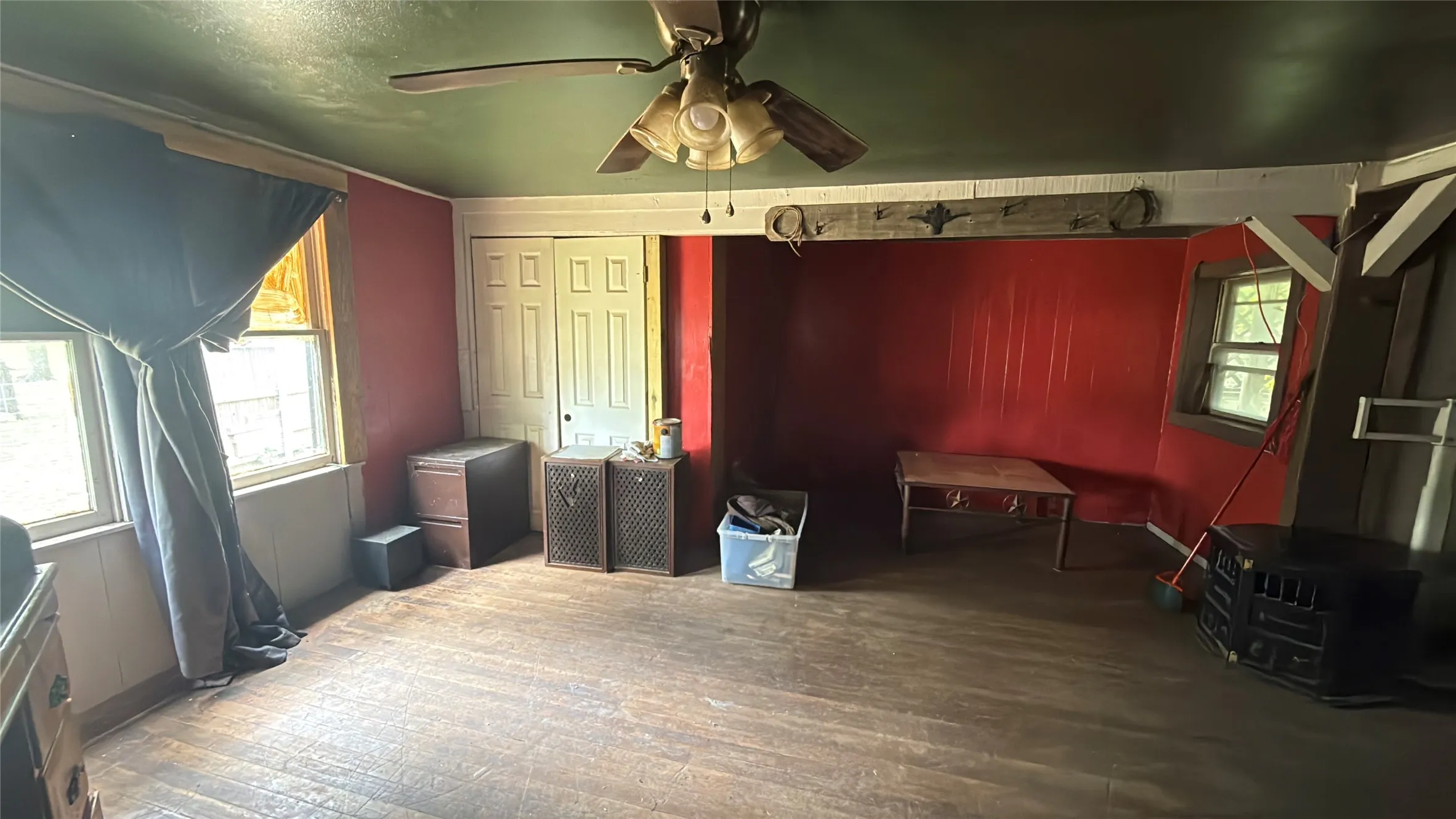Single Family Residence For Sale in Coryell County , 377 Tom Sawyer Street, Evant, Texas 76525, 1 Bedroom, 1 Bathroom, Garage spaces, 1,237 Sqft, built in 1940, mls#21387394, Real Estate Agent in Evant, Homes For Sale in Coryell county, Homes For Sale in Evant, Realtor in Evant Texas, Real Estate Brokerage Independent Realty Texas, Luminita Cordes Realtor