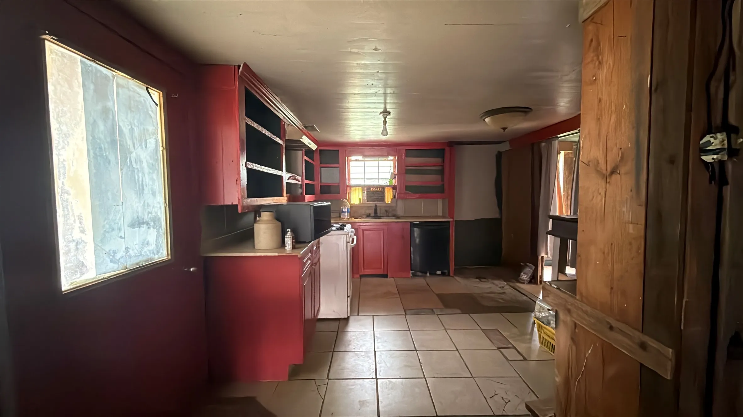 Single Family Residence For Sale in Coryell County , 377 Tom Sawyer Street, Evant, Texas 76525, 1 Bedroom, 1 Bathroom, Garage spaces, 1,237 Sqft, built in 1940, mls#21387394, Real Estate Agent in Evant, Homes For Sale in Coryell county, Homes For Sale in Evant, Realtor in Evant Texas, Real Estate Brokerage Independent Realty Texas, Luminita Cordes Realtor