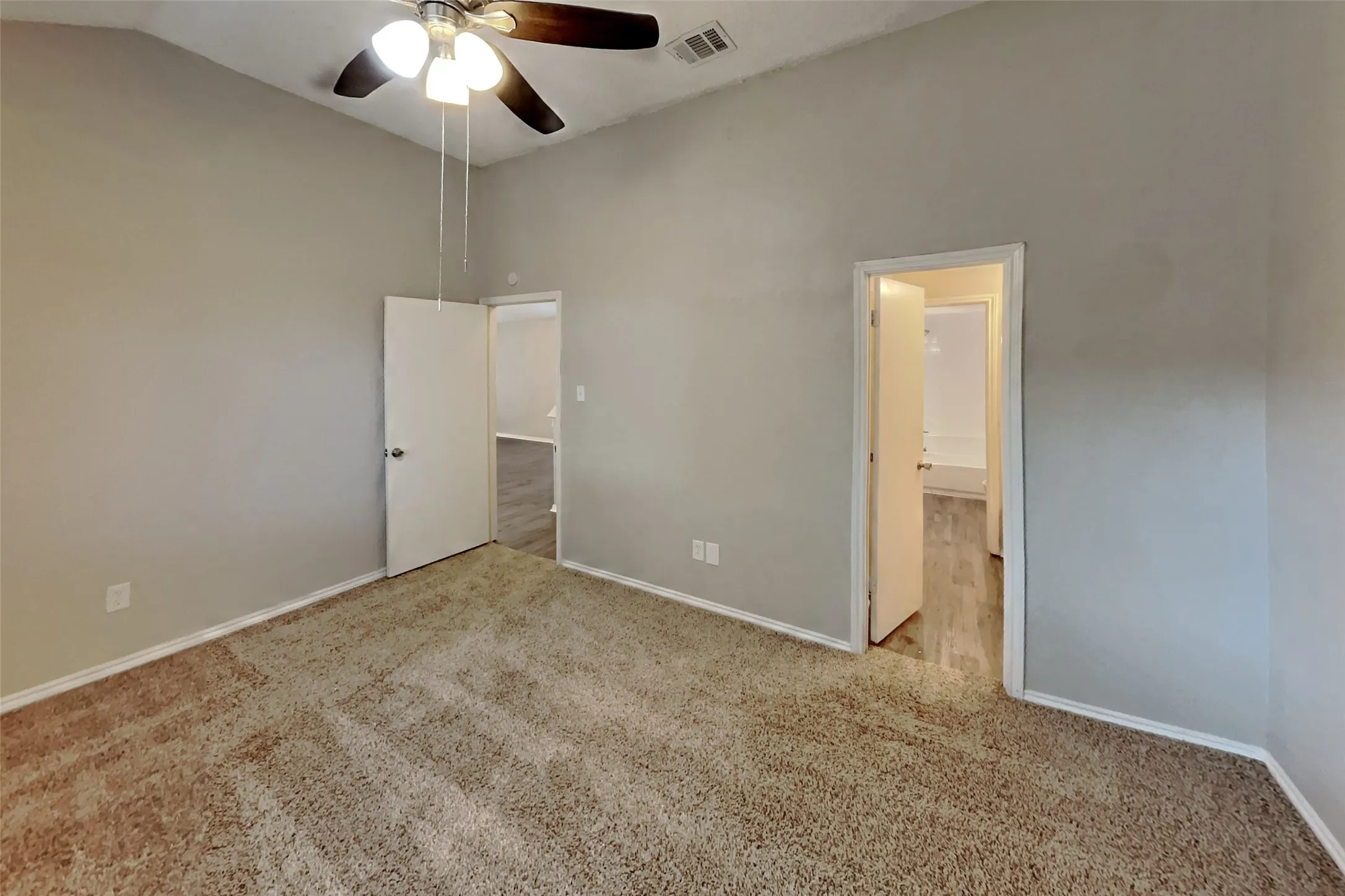 Single Family Residence For Rent in Denton County , 1313 Ponder Way, Flower Mound, Texas 75028, 3 Bedroom, 3 Bathroom, 2 Garage spaces, 2,023 Sqft, built in 1985, mls#21387391, Real Estate Agent in Flower Mound, Homes For Rent in Denton county, Homes For Rent in Flower Mound, Realtor in Flower Mound Texas, Real Estate Brokerage Independent Realty Texas, Luminita Cordes Realtor