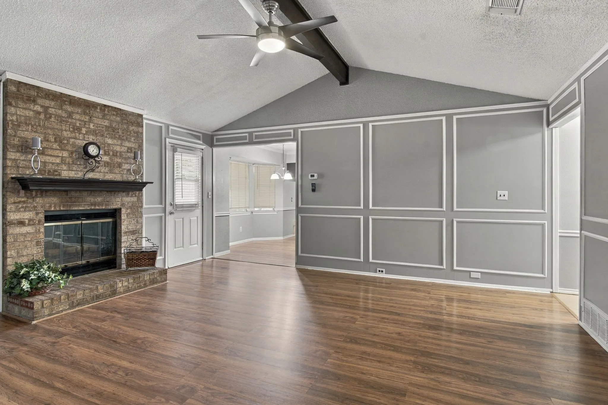 Single Family Residence For Sale in Tarrant County , 7917 Berrybrook Drive, Watauga, Texas 76148, 3 Bedroom, 2 Bathroom, 2 Garage spaces, 1,336 Sqft, built in 1984, mls#21387406, Real Estate Agent in Watauga, Homes For Sale in Tarrant county, Homes For Sale in Watauga, Realtor in Watauga Texas, Real Estate Brokerage Independent Realty Texas, Luminita Cordes Realtor