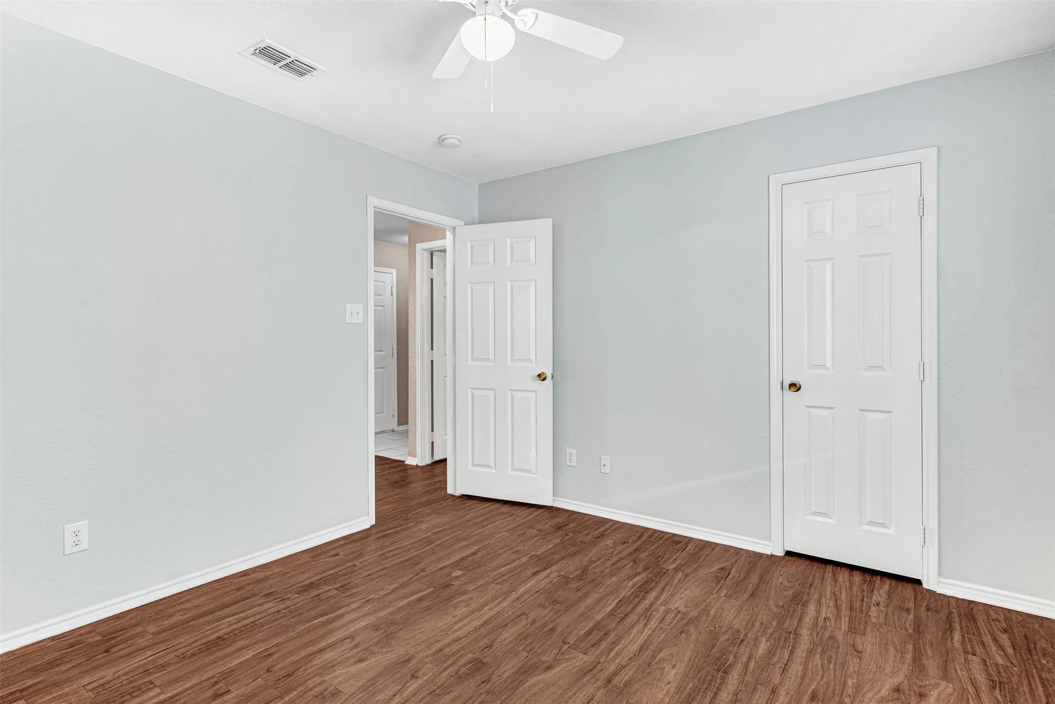 Single Family Residence For Sale in Collin County , 2600 Terrace Drive, Mc Kinney, Texas 75071, 3 Bedroom, 2 Bathroom, 2 Garage spaces, 1,595 Sqft, built in 2001, mls#21387301, Real Estate Agent in Mc Kinney, Homes For Sale in Collin county, Homes For Sale in Mc Kinney, Realtor in Mc Kinney Texas, Real Estate Brokerage Independent Realty Texas, Luminita Cordes Realtor