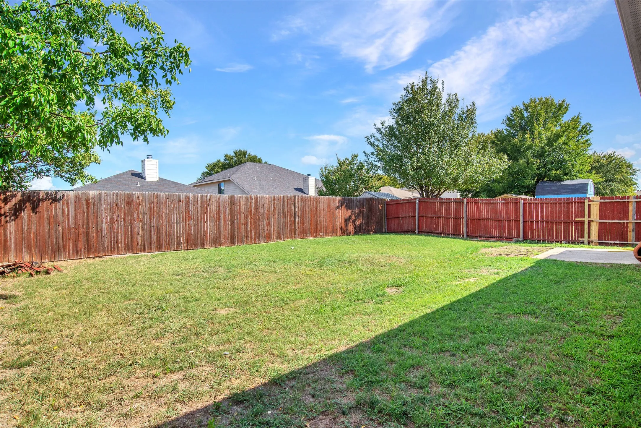 Single Family Residence For Sale in Collin County , 2600 Terrace Drive, Mc Kinney, Texas 75071, 3 Bedroom, 2 Bathroom, 2 Garage spaces, 1,595 Sqft, built in 2001, mls#21387301, Real Estate Agent in Mc Kinney, Homes For Sale in Collin county, Homes For Sale in Mc Kinney, Realtor in Mc Kinney Texas, Real Estate Brokerage Independent Realty Texas, Luminita Cordes Realtor