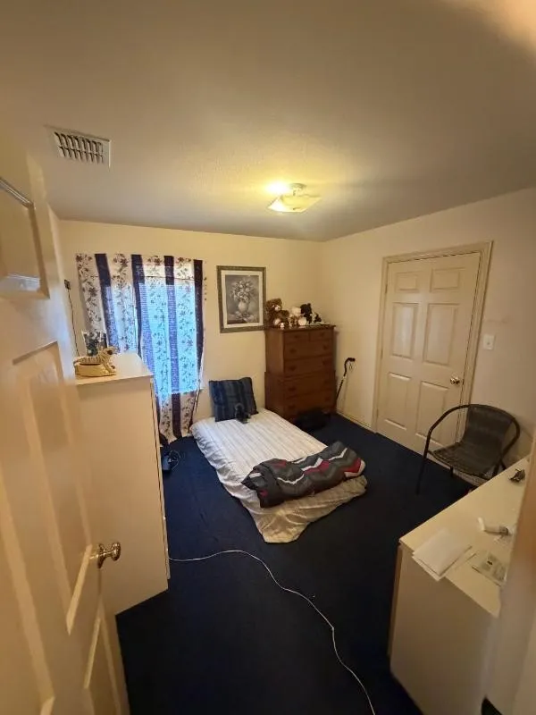 Single Family Residence For Sale in Dallas County , 918 Bayonne Street, Dallas, Texas 75212, 3 Bedroom, 2 Bathroom, 1 Garage spaces, 1,168 Sqft, built in 2009, mls#21387374, Real Estate Agent in Dallas, Homes For Sale in Dallas county, Homes For Sale in Dallas, Realtor in Dallas Texas, Real Estate Brokerage Independent Realty Texas, Luminita Cordes Realtor
