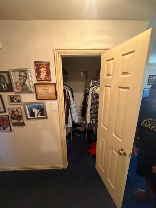 Single Family Residence For Sale in Dallas County , 918 Bayonne Street, Dallas, Texas 75212, 3 Bedroom, 2 Bathroom, 1 Garage spaces, 1,168 Sqft, built in 2009, mls#21387374, Real Estate Agent in Dallas, Homes For Sale in Dallas county, Homes For Sale in Dallas, Realtor in Dallas Texas, Real Estate Brokerage Independent Realty Texas, Luminita Cordes Realtor