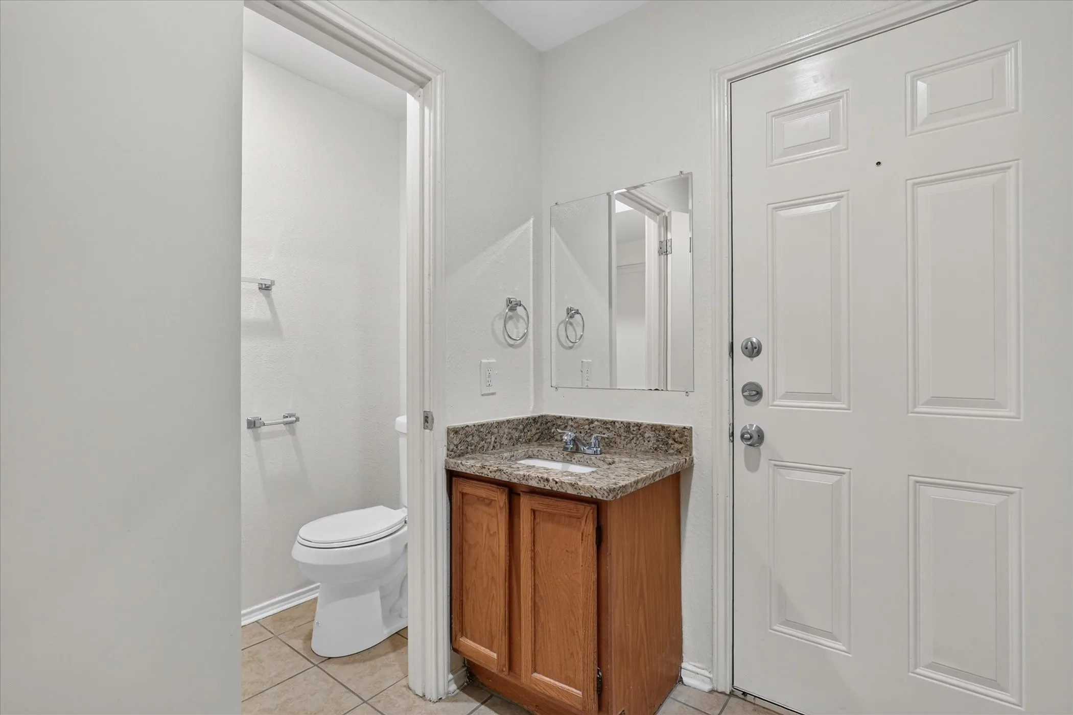 Condominium For Rent in Dallas County , 210 Rolston Road 2, Irving, Texas 75060, 2 Bedroom, 2 Bathroom, Garage spaces, 1,072 Sqft, built in 1983, mls#21386802, Real Estate Agent in Irving, Homes For Rent in Dallas county, Homes For Rent in Irving, Realtor in Irving Texas, Real Estate Brokerage Independent Realty Texas, Luminita Cordes Realtor