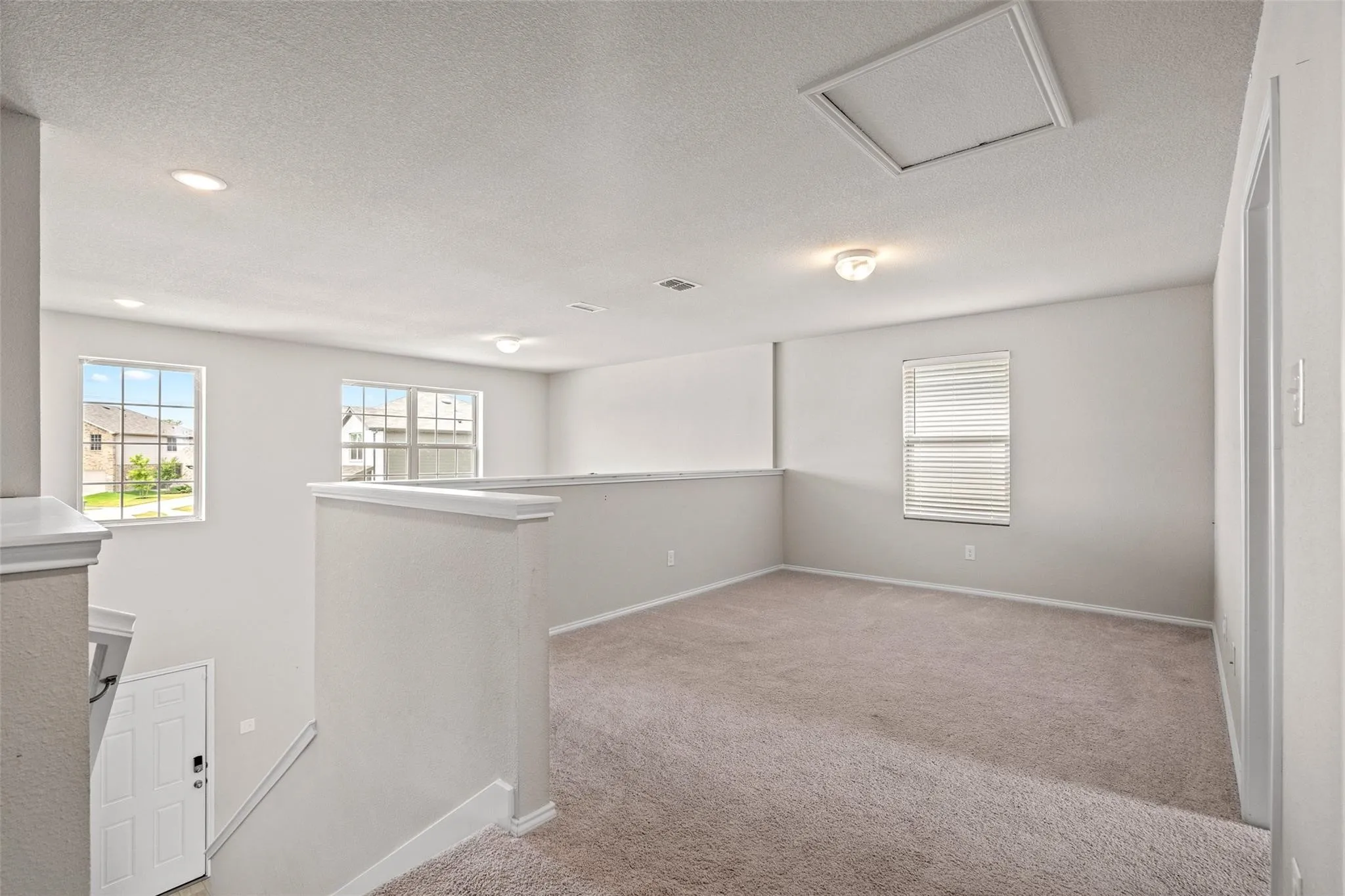 Single Family Residence For Rent in Tarrant County , 7904 Schooner Drive, Fort Worth, Texas 76179, 4 Bedroom, 3 Bathroom, 2 Garage spaces, 2,389 Sqft, built in 2022, mls#21386865, Real Estate Agent in Fort Worth, Homes For Rent in Tarrant county, Homes For Rent in Fort Worth, Realtor in Fort Worth Texas, Real Estate Brokerage Independent Realty Texas, Luminita Cordes Realtor