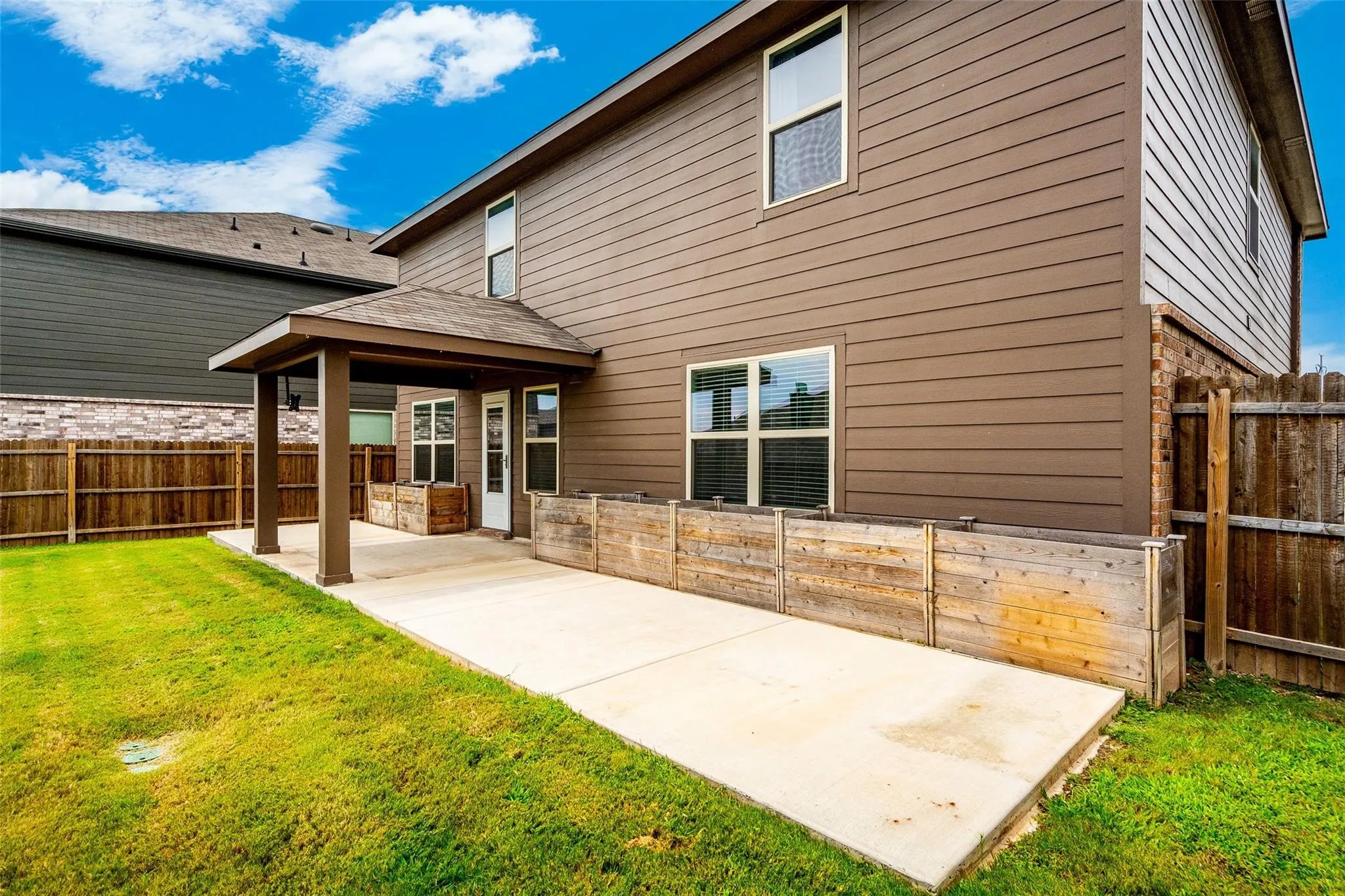 Single Family Residence For Rent in Tarrant County , 7904 Schooner Drive, Fort Worth, Texas 76179, 4 Bedroom, 3 Bathroom, 2 Garage spaces, 2,389 Sqft, built in 2022, mls#21386865, Real Estate Agent in Fort Worth, Homes For Rent in Tarrant county, Homes For Rent in Fort Worth, Realtor in Fort Worth Texas, Real Estate Brokerage Independent Realty Texas, Luminita Cordes Realtor