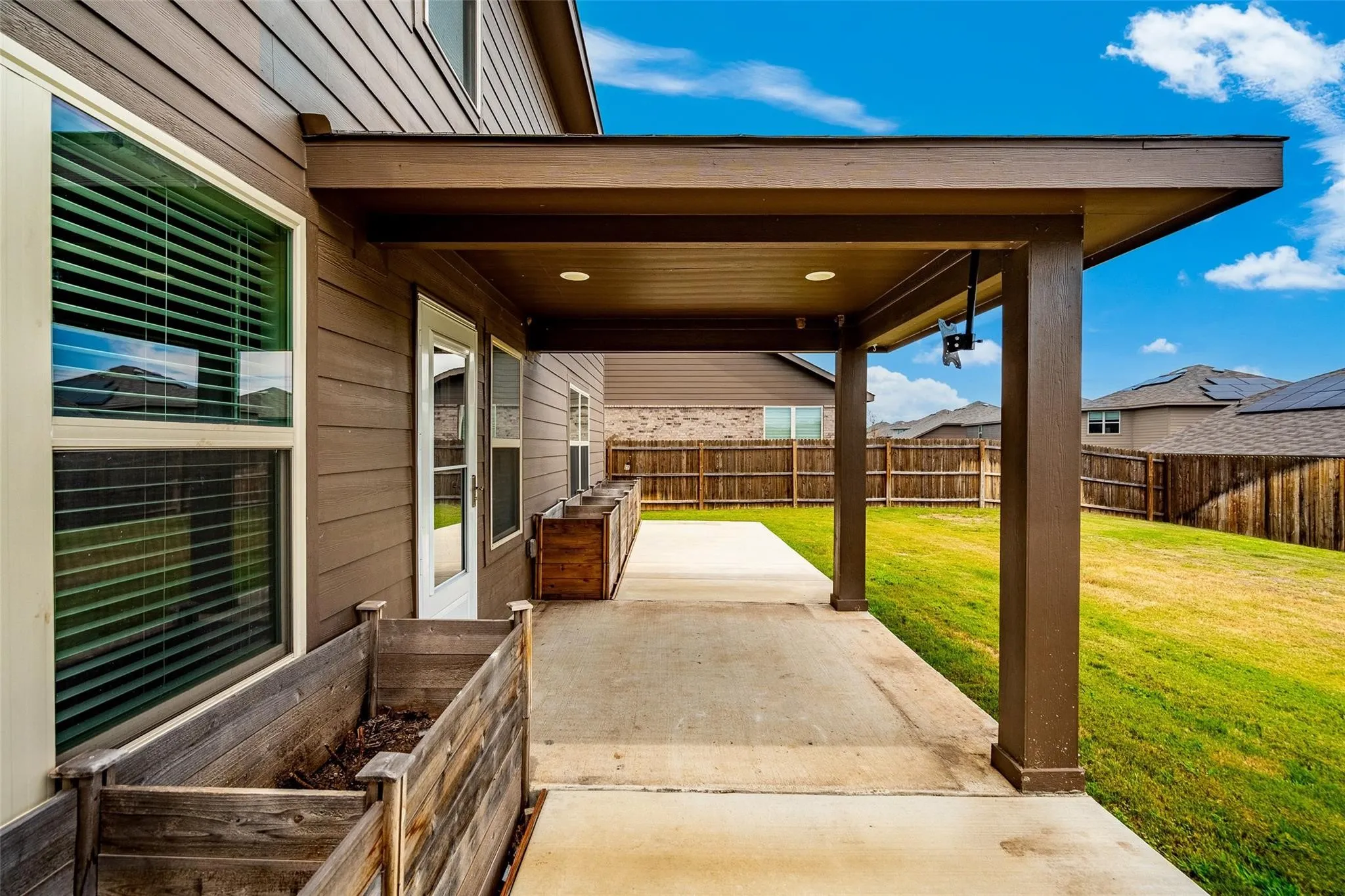 Single Family Residence For Rent in Tarrant County , 7904 Schooner Drive, Fort Worth, Texas 76179, 4 Bedroom, 3 Bathroom, 2 Garage spaces, 2,389 Sqft, built in 2022, mls#21386865, Real Estate Agent in Fort Worth, Homes For Rent in Tarrant county, Homes For Rent in Fort Worth, Realtor in Fort Worth Texas, Real Estate Brokerage Independent Realty Texas, Luminita Cordes Realtor