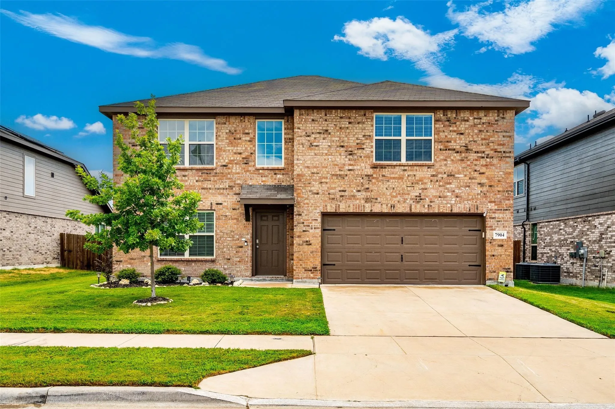 Single Family Residence For Rent in Tarrant County , 7904 Schooner Drive, Fort Worth, Texas 76179, 4 Bedroom, 3 Bathroom, 2 Garage spaces, 2,389 Sqft, built in 2022, mls#21386865, Real Estate Agent in Fort Worth, Homes For Rent in Tarrant county, Homes For Rent in Fort Worth, Realtor in Fort Worth Texas, Real Estate Brokerage Independent Realty Texas, Luminita Cordes Realtor