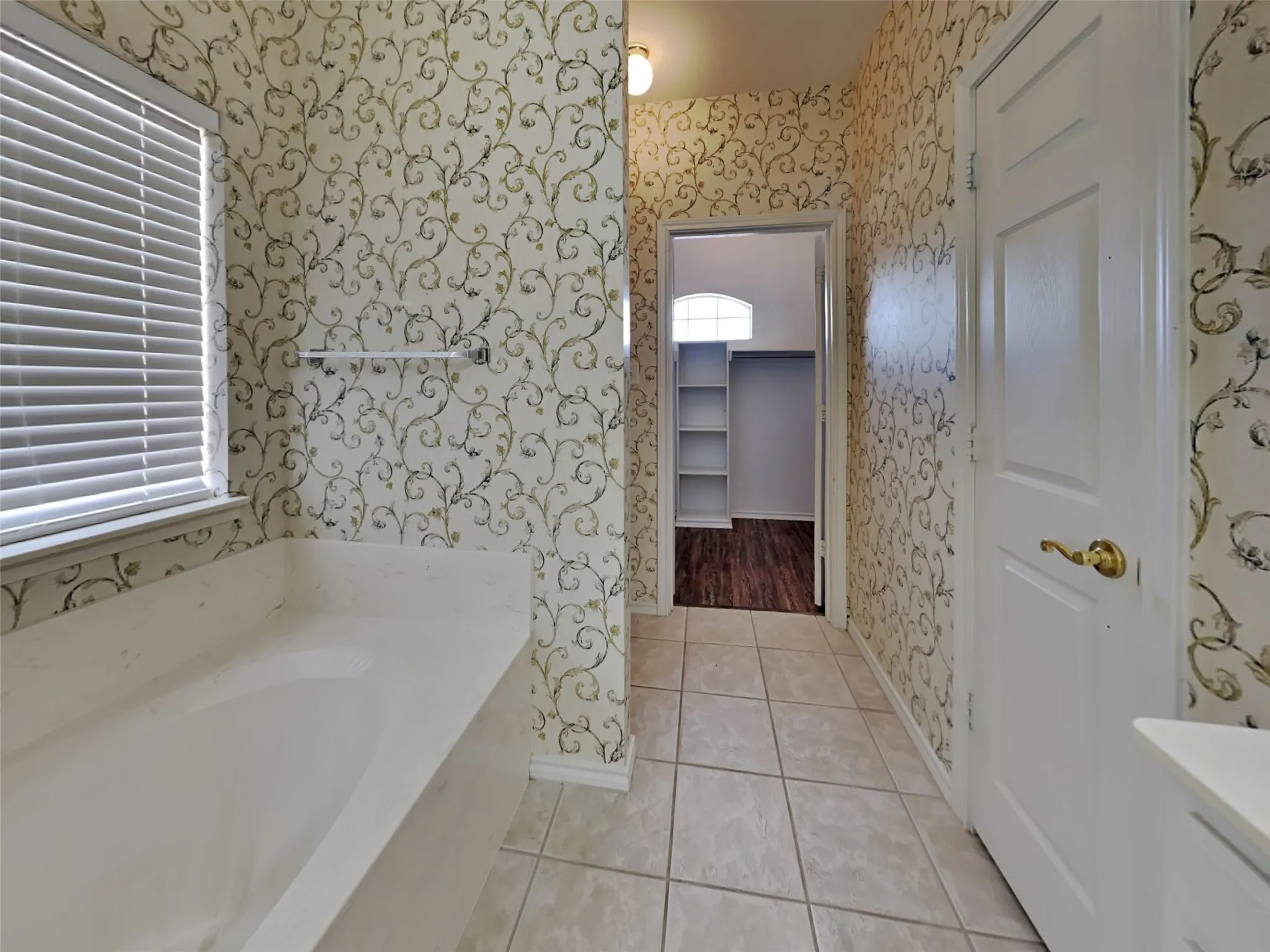 Single Family Residence For Rent in Denton County , 1829 Carver Drive, Carrollton, Texas 75010, 3 Bedroom, 3 Bathroom, 2 Garage spaces, 1,625 Sqft, built in 2002, mls#21387425, Real Estate Agent in Carrollton, Homes For Rent in Denton county, Homes For Rent in Carrollton, Realtor in Carrollton Texas, Real Estate Brokerage Independent Realty Texas, Luminita Cordes Realtor