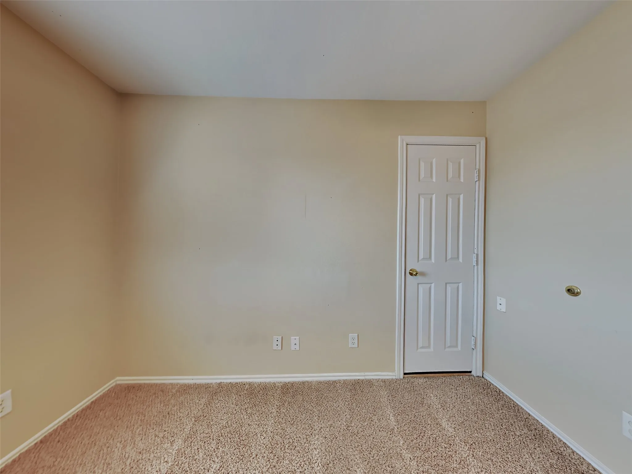 Single Family Residence For Rent in Denton County , 1829 Carver Drive, Carrollton, Texas 75010, 3 Bedroom, 3 Bathroom, 2 Garage spaces, 1,625 Sqft, built in 2002, mls#21387425, Real Estate Agent in Carrollton, Homes For Rent in Denton county, Homes For Rent in Carrollton, Realtor in Carrollton Texas, Real Estate Brokerage Independent Realty Texas, Luminita Cordes Realtor