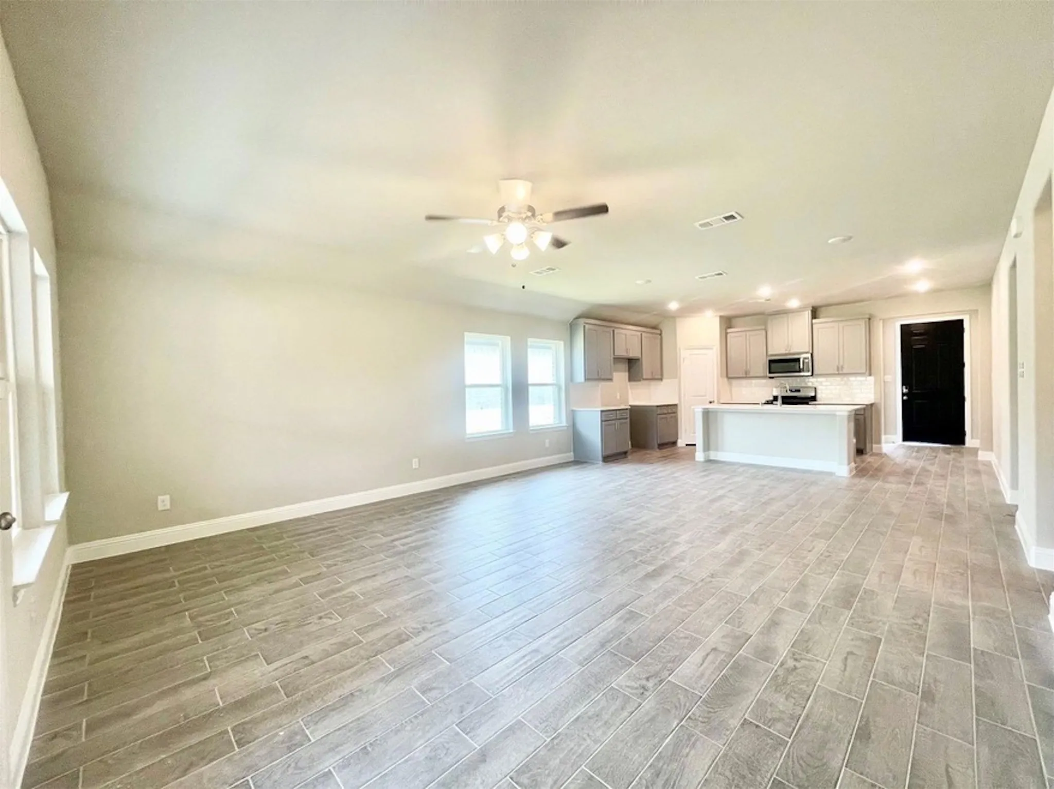 Single Family Residence For Sale in Collin County , 809 Tartane Drive, Anna, Texas 75409, 3 Bedroom, 2 Bathroom, 2 Garage spaces, 1,808 Sqft, built in 2024, mls#21387435, Real Estate Agent in Anna, Homes For Sale in Collin county, Homes For Sale in Anna, Realtor in Anna Texas, Real Estate Brokerage Independent Realty Texas, Luminita Cordes Realtor