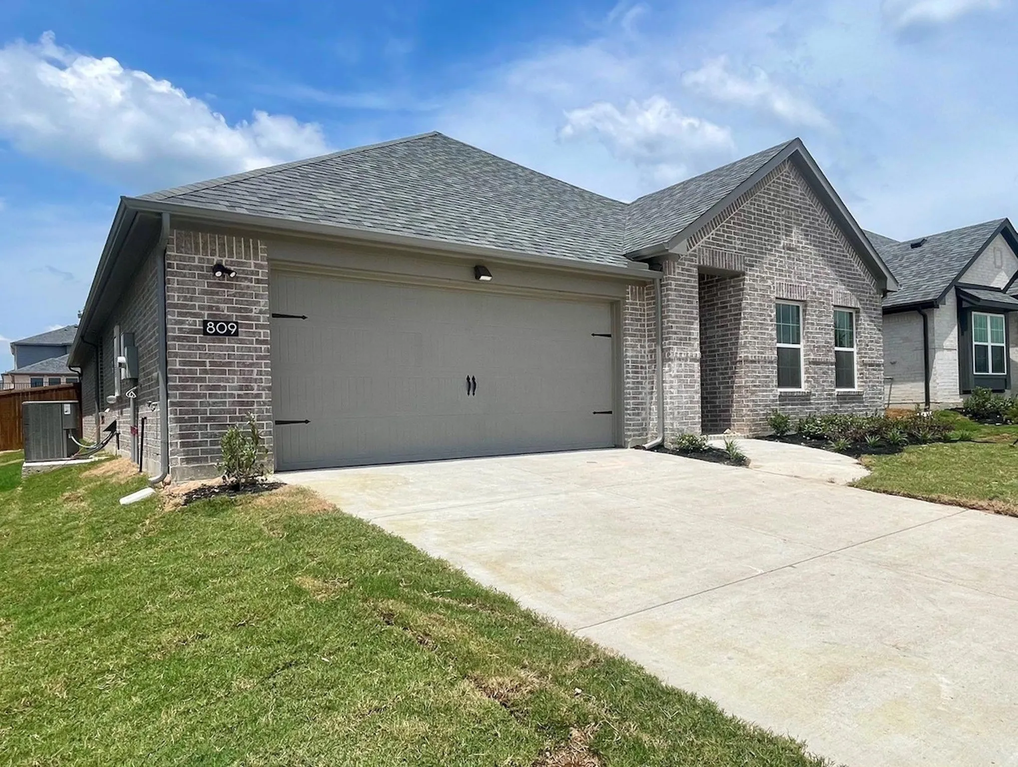 Single Family Residence For Sale in Collin County , 809 Tartane Drive, Anna, Texas 75409, 3 Bedroom, 2 Bathroom, 2 Garage spaces, 1,808 Sqft, built in 2024, mls#21387435, Real Estate Agent in Anna, Homes For Sale in Collin county, Homes For Sale in Anna, Realtor in Anna Texas, Real Estate Brokerage Independent Realty Texas, Luminita Cordes Realtor