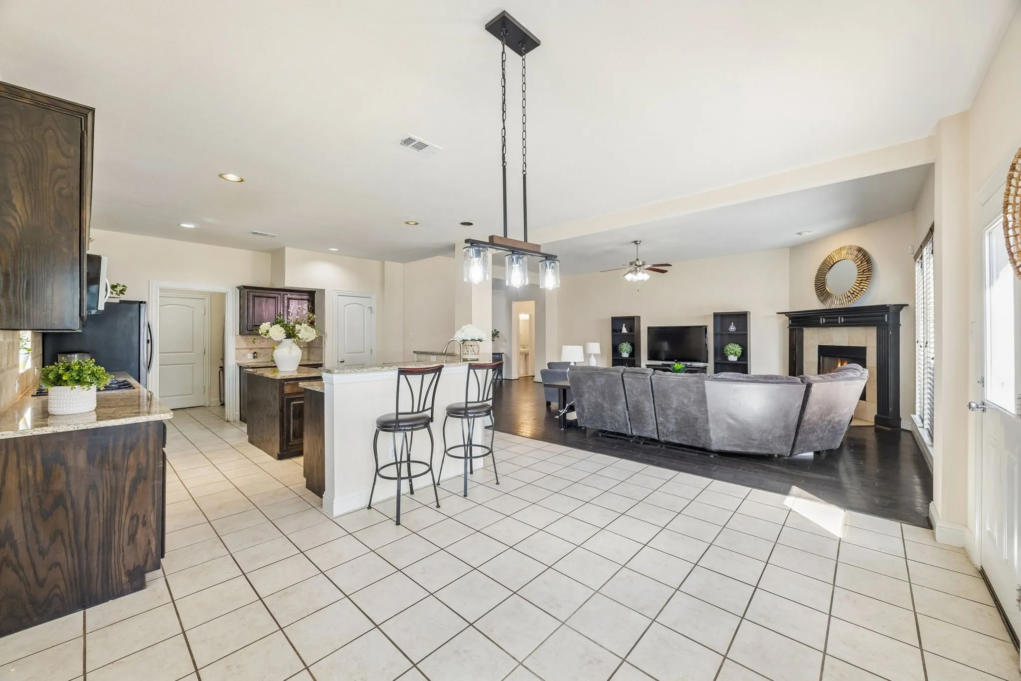 Single Family Residence For Sale in Denton County , 712 Lathrop Street, Lantana, Texas 76226, 4 Bedroom, 4 Bathroom, 2 Garage spaces, 3,679 Sqft, built in 2008, mls#21386738, Real Estate Agent in Lantana, Homes For Sale in Denton county, Homes For Sale in Lantana, Realtor in Lantana Texas, Real Estate Brokerage Independent Realty Texas, Luminita Cordes Realtor
