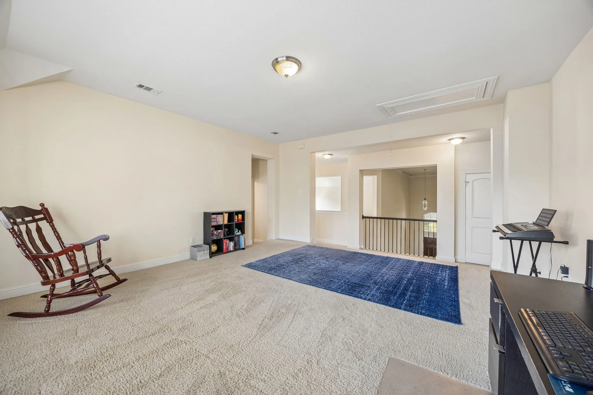 Single Family Residence For Sale in Denton County , 712 Lathrop Street, Lantana, Texas 76226, 4 Bedroom, 4 Bathroom, 2 Garage spaces, 3,679 Sqft, built in 2008, mls#21386738, Real Estate Agent in Lantana, Homes For Sale in Denton county, Homes For Sale in Lantana, Realtor in Lantana Texas, Real Estate Brokerage Independent Realty Texas, Luminita Cordes Realtor