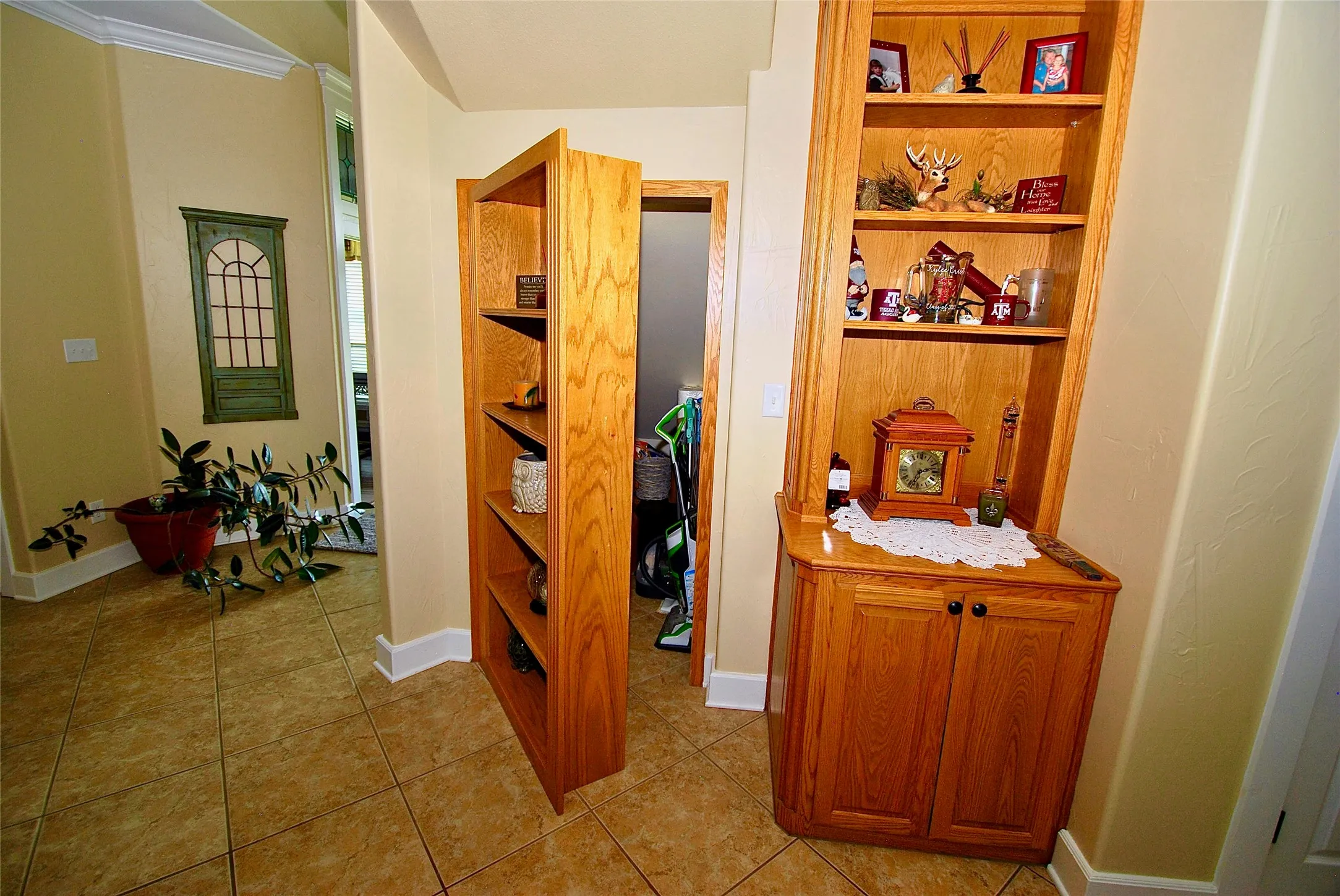 Farm For Sale in Van Zandt County , 27368 St Highway 19 N, Athens, Texas 75752, 5 Bedroom, 4 Bathroom, 4 Garage spaces, 5,217 Sqft, built in 2008, mls#21381127, Real Estate Agent in Athens, Homes For Sale in Van Zandt county, Homes For Sale in Athens, Realtor in Athens Texas, Real Estate Brokerage Independent Realty Texas, Luminita Cordes Realtor
