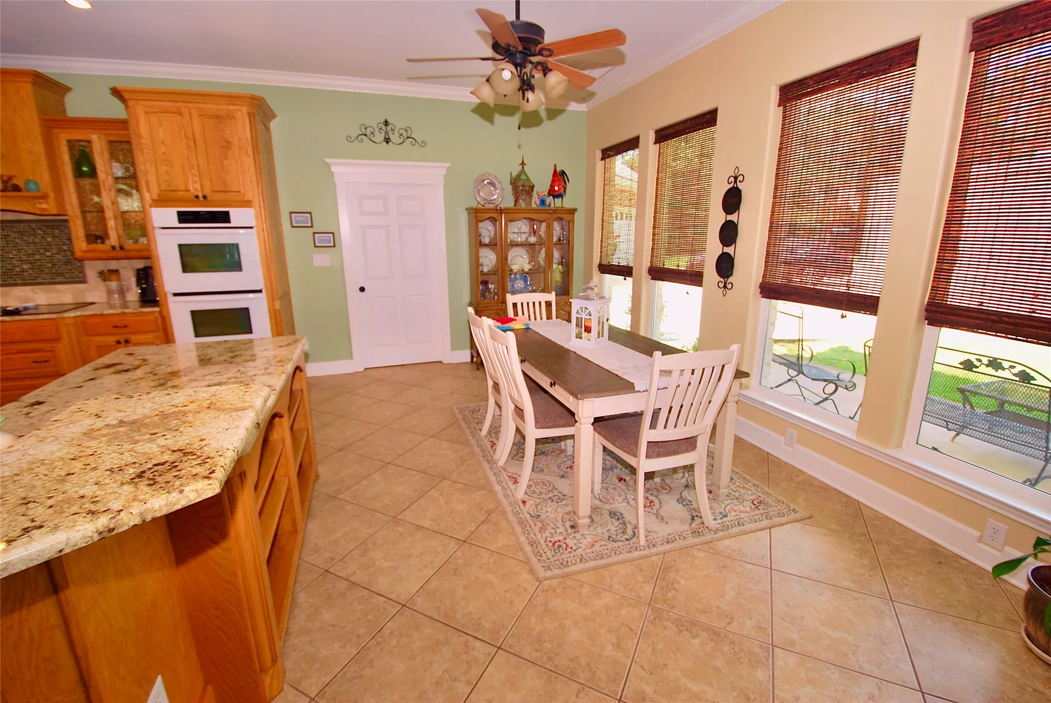 Farm For Sale in Van Zandt County , 27368 St Highway 19 N, Athens, Texas 75752, 5 Bedroom, 4 Bathroom, 4 Garage spaces, 5,217 Sqft, built in 2008, mls#21381127, Real Estate Agent in Athens, Homes For Sale in Van Zandt county, Homes For Sale in Athens, Realtor in Athens Texas, Real Estate Brokerage Independent Realty Texas, Luminita Cordes Realtor